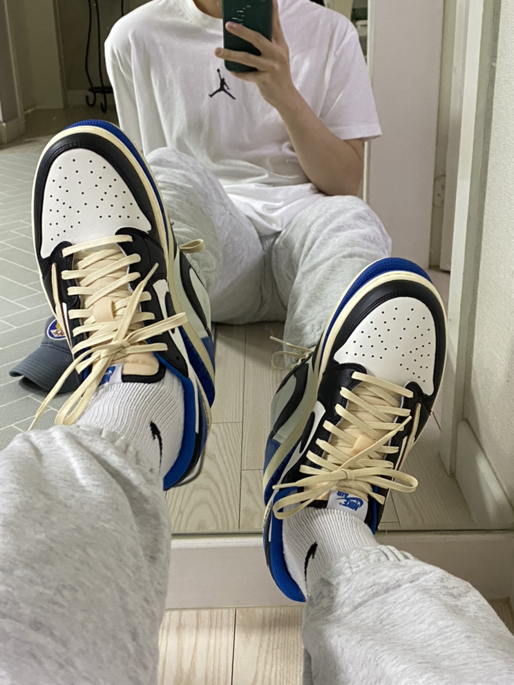 KREAM 프로필 이미지