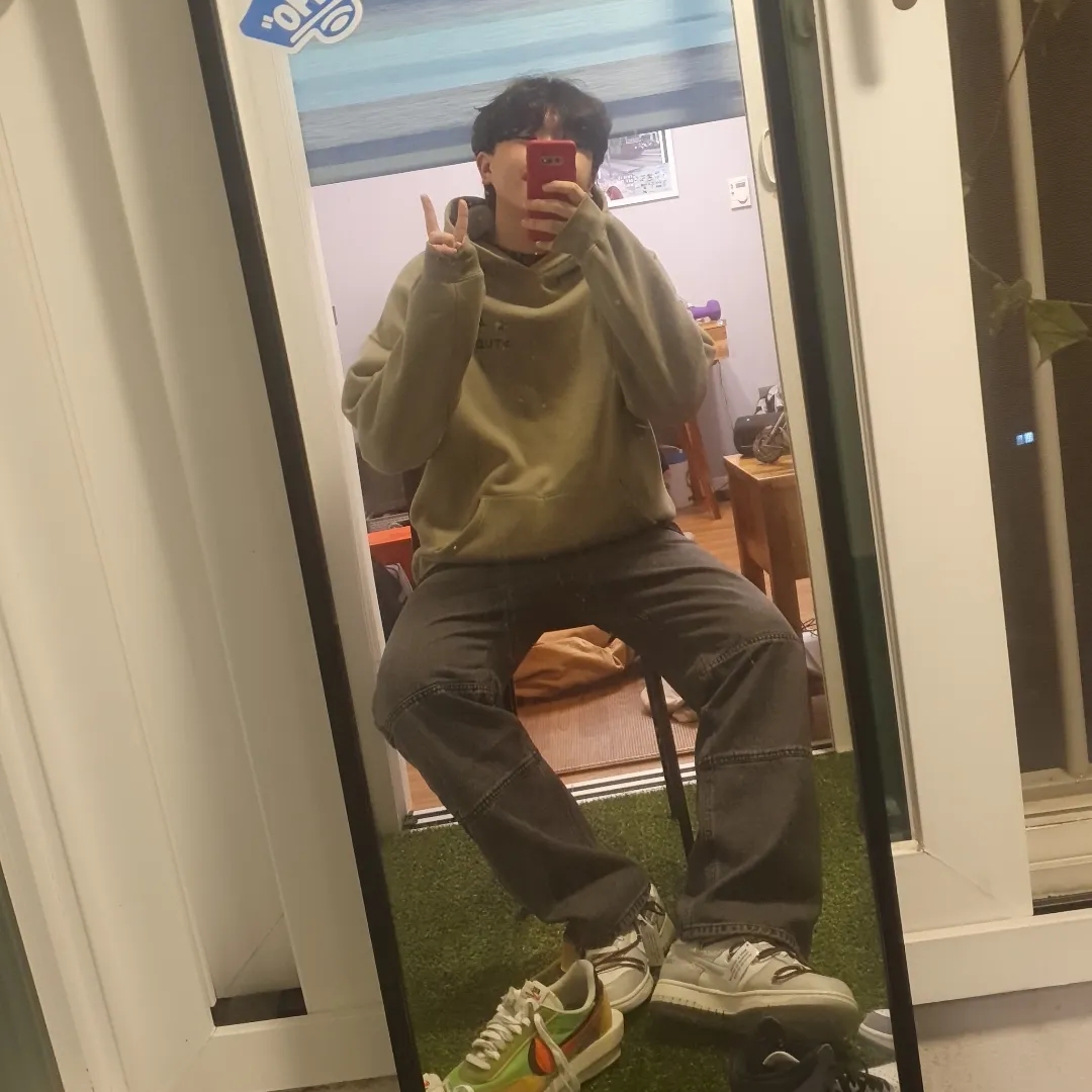 IAB Studio Hoodie Olive, Nike x Off-White Dunk Low The 50 - Lot 46 착용 스타일