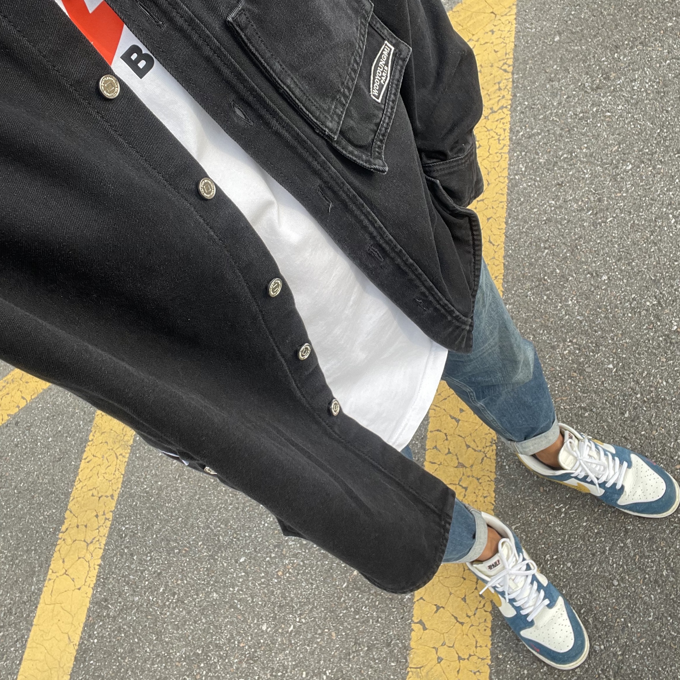 Nike x Kasina Dunk Low 80's Bus, Nike x Stussy International Beach Crew T-Shirt White - Asia 착용 스타일
