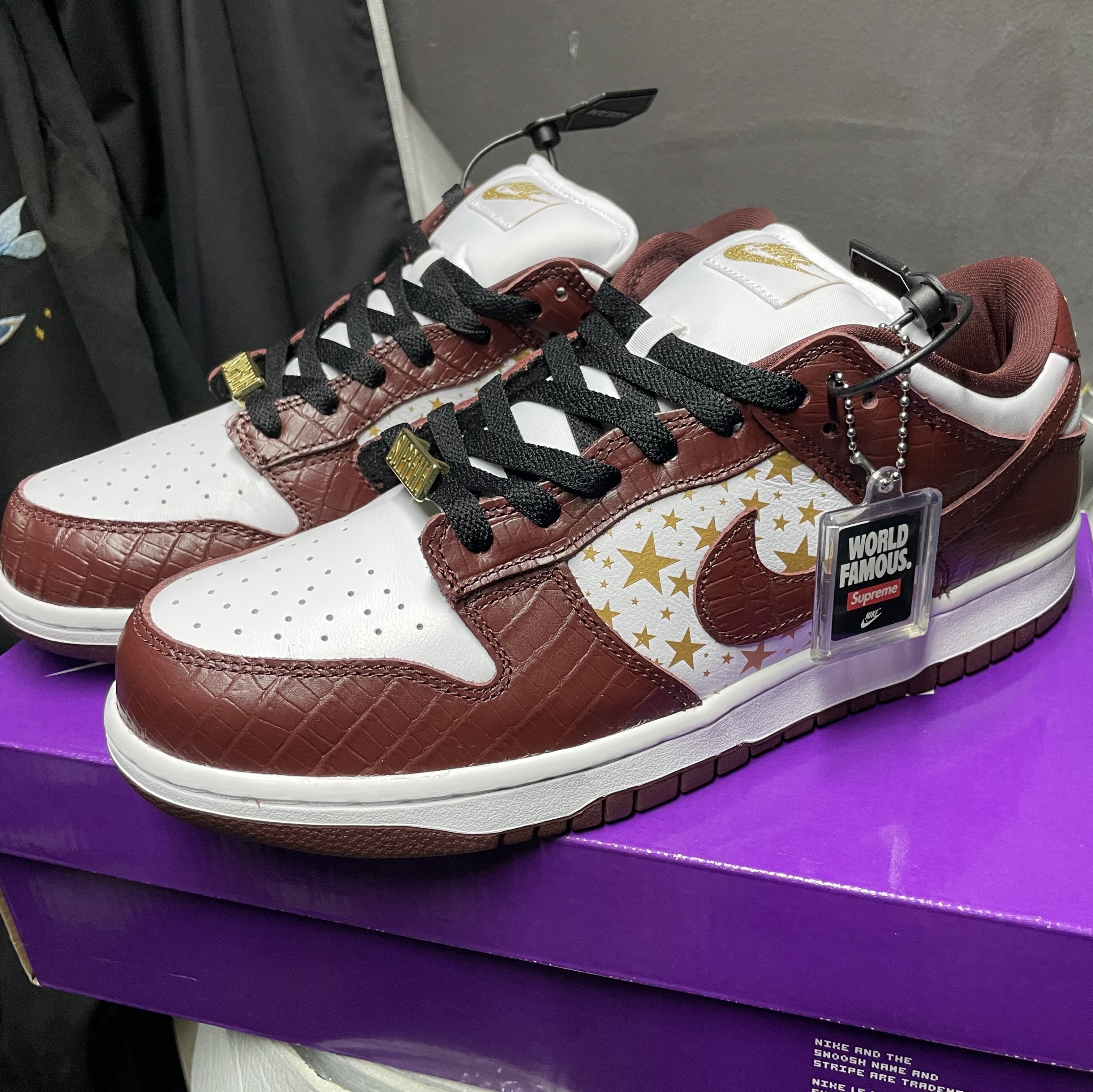 Nike x Supreme SB Dunk Low Barkroot Brown 착용 스타일
