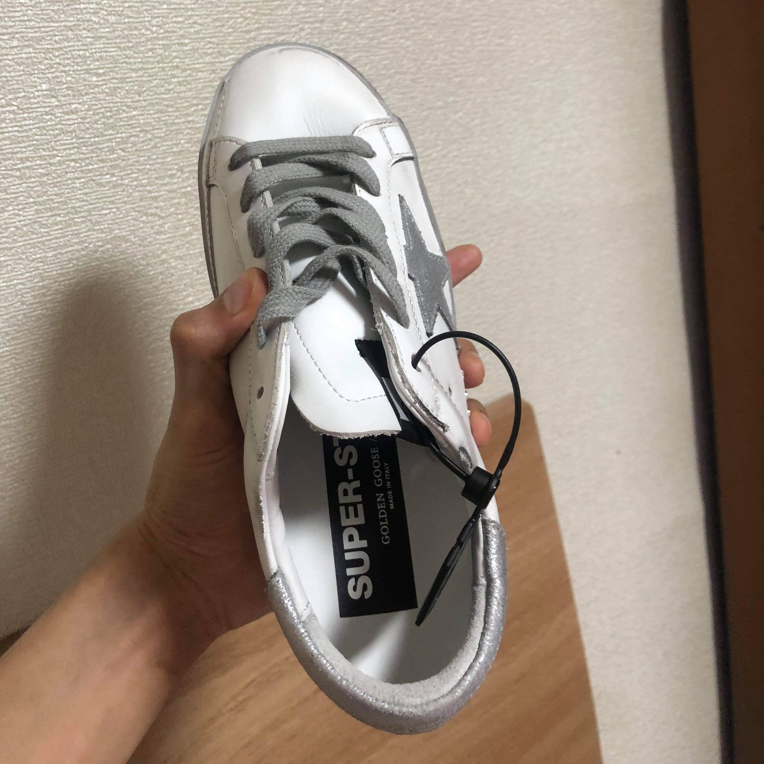 Golden Goose Superstar White Silver Heel Tab Sneakers ์ฐฉ์ฉ ์คํ์ผ - 2