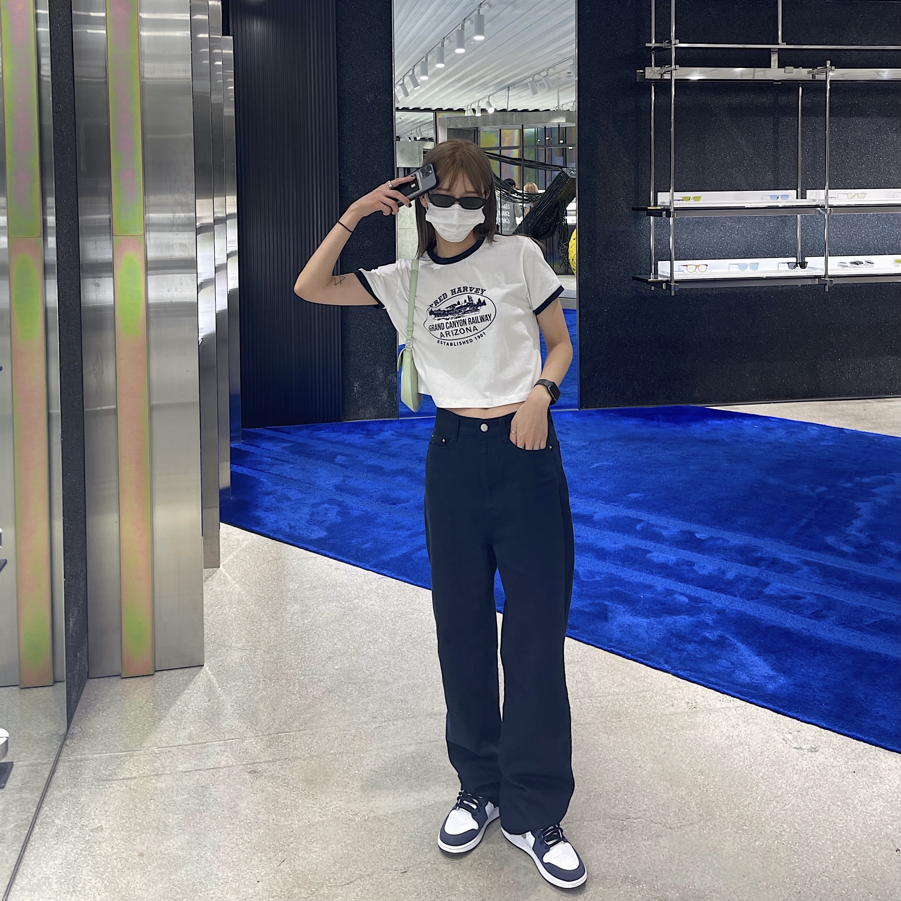 (GS) Jordan 1 Retro High OG CO.JP Midnight Navy, Jordan 1 Retro High OG CO.JP Midnight Navy 착용 스타일 - 1