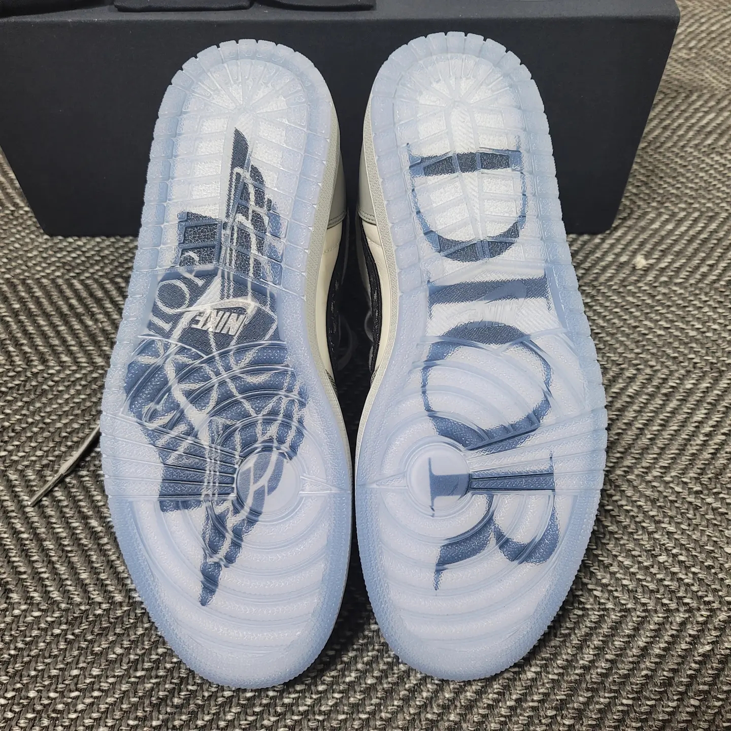 Jordan 1 x Dior High OG 착용 스타일 - 2