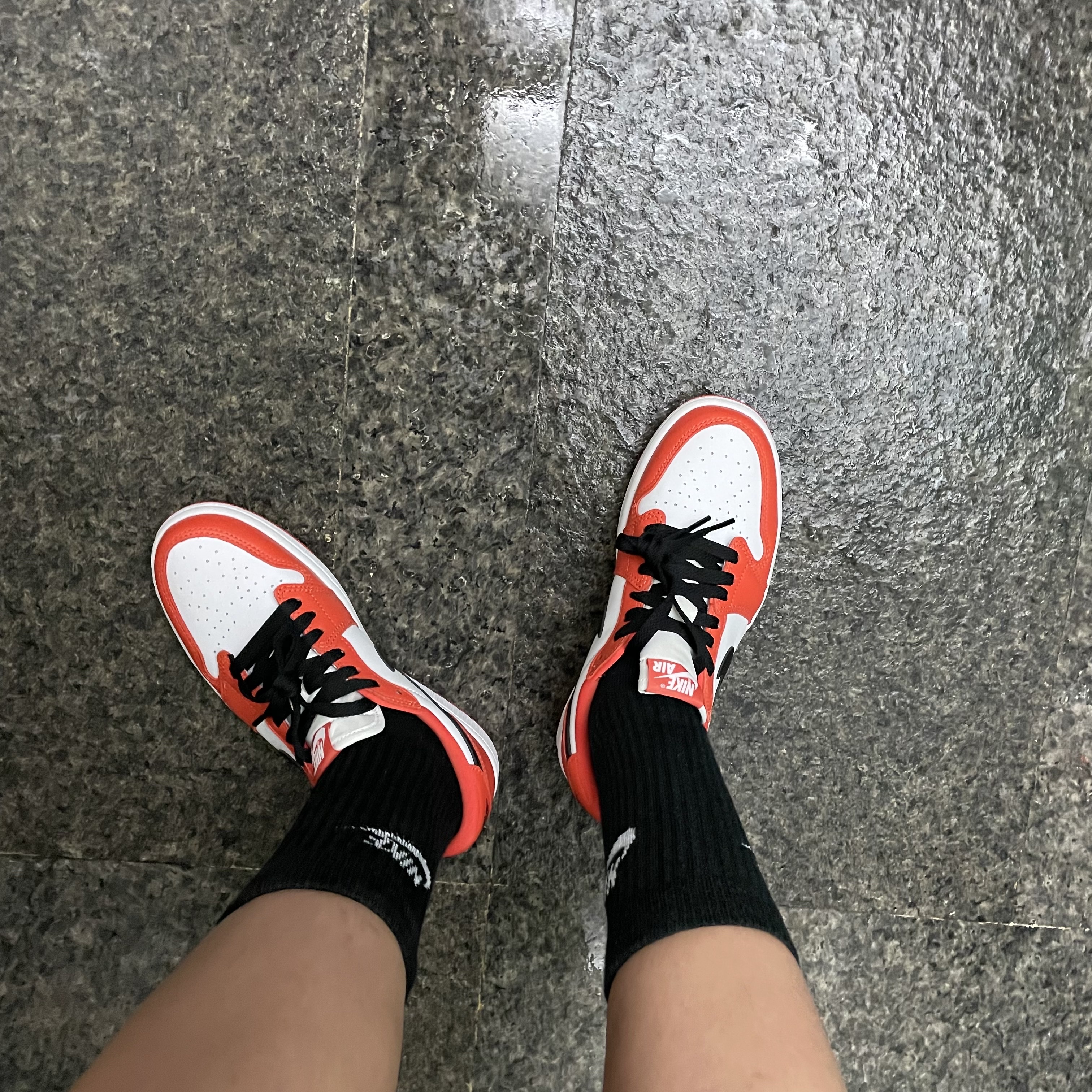(W) Jordan 1 Low OG Starfish 착용 스타일 - 1