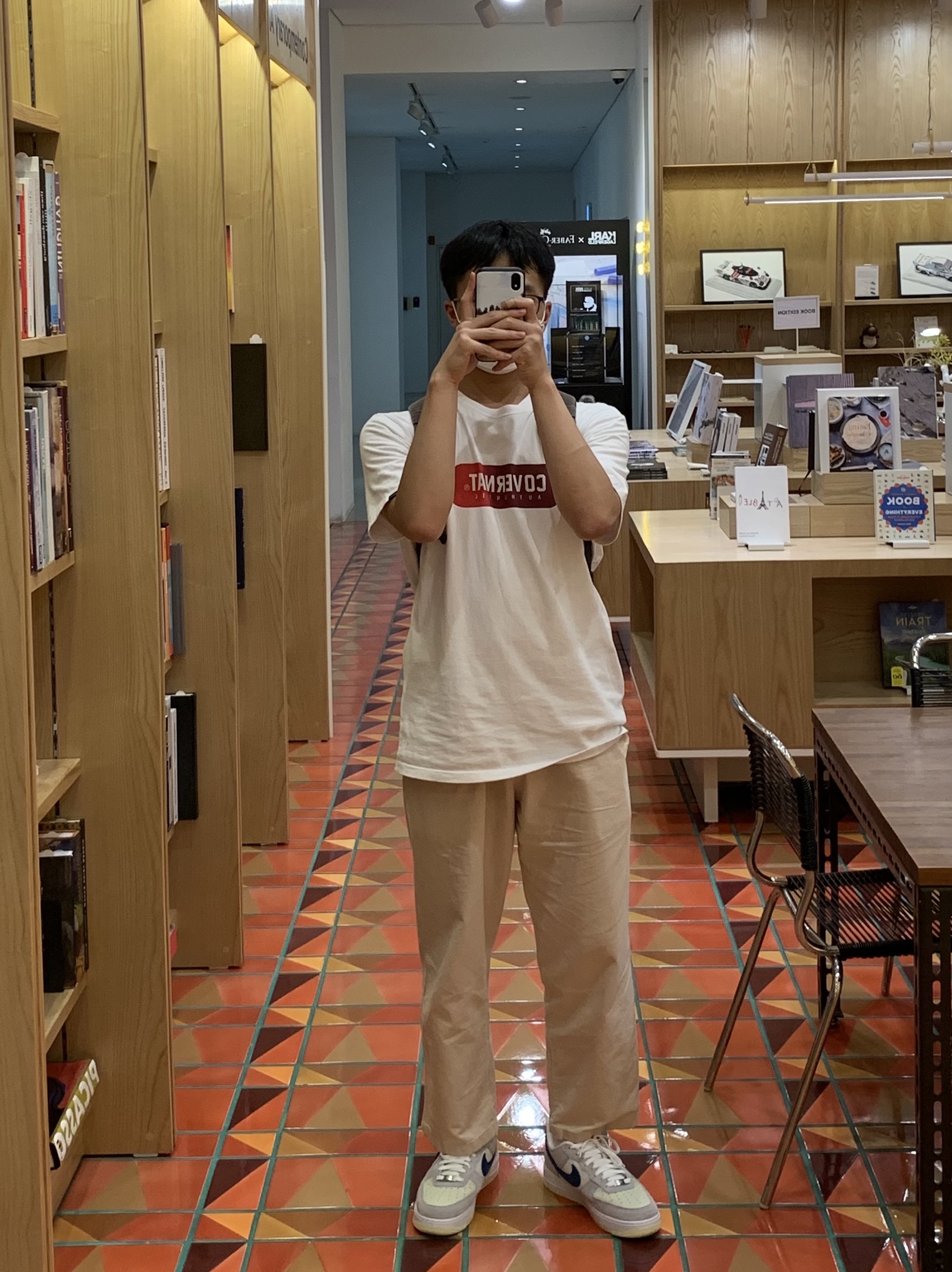 Nike x Undefeated Air Force 1 Low SP 5 On It 착용 스타일