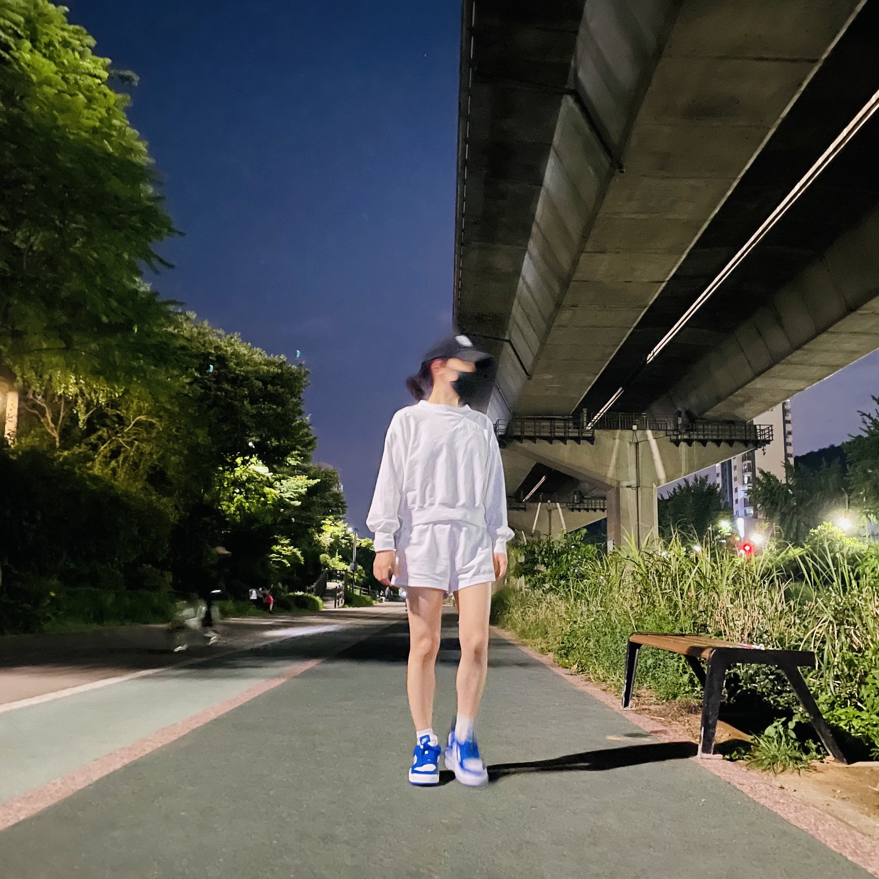 (W) Nike Dunk Low Disrupt Game Royal 착용 스타일