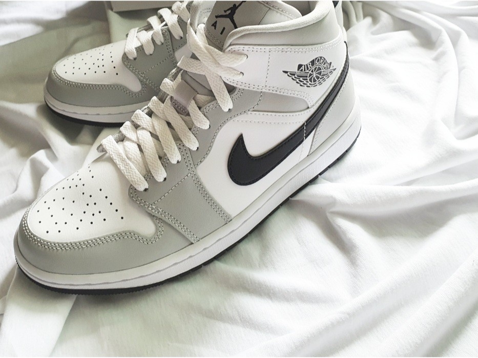 (W) Jordan 1 Mid Grey Fog 착용 스타일 - 4
