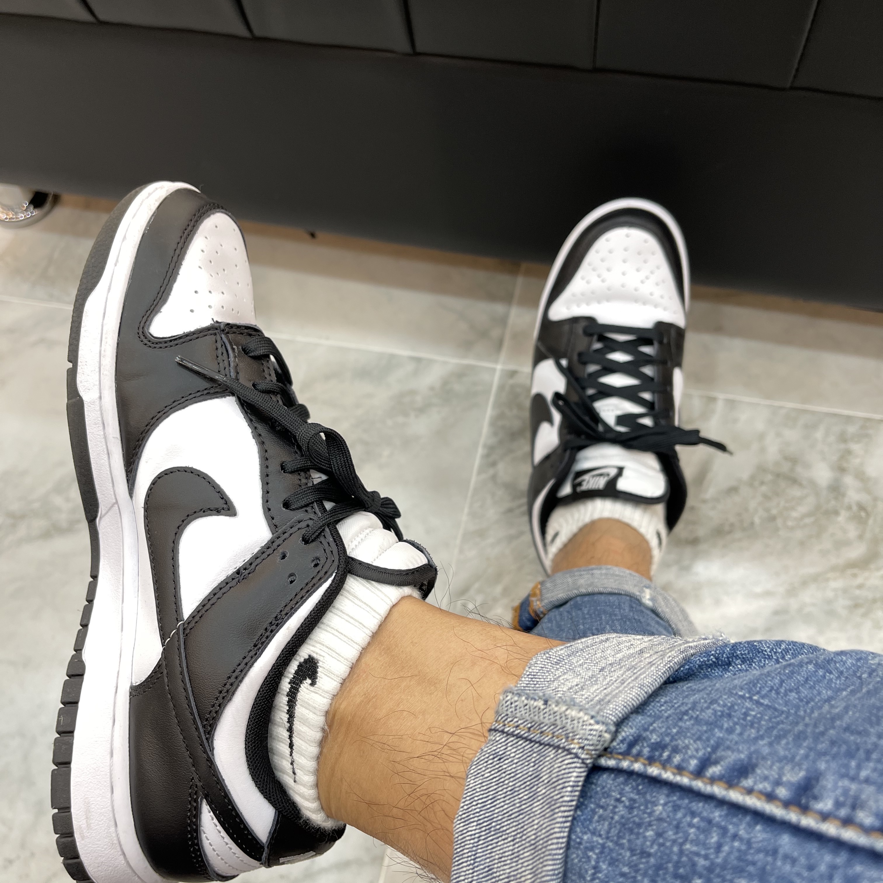 (W) Nike Dunk Low Black 착용 스타일 - 2