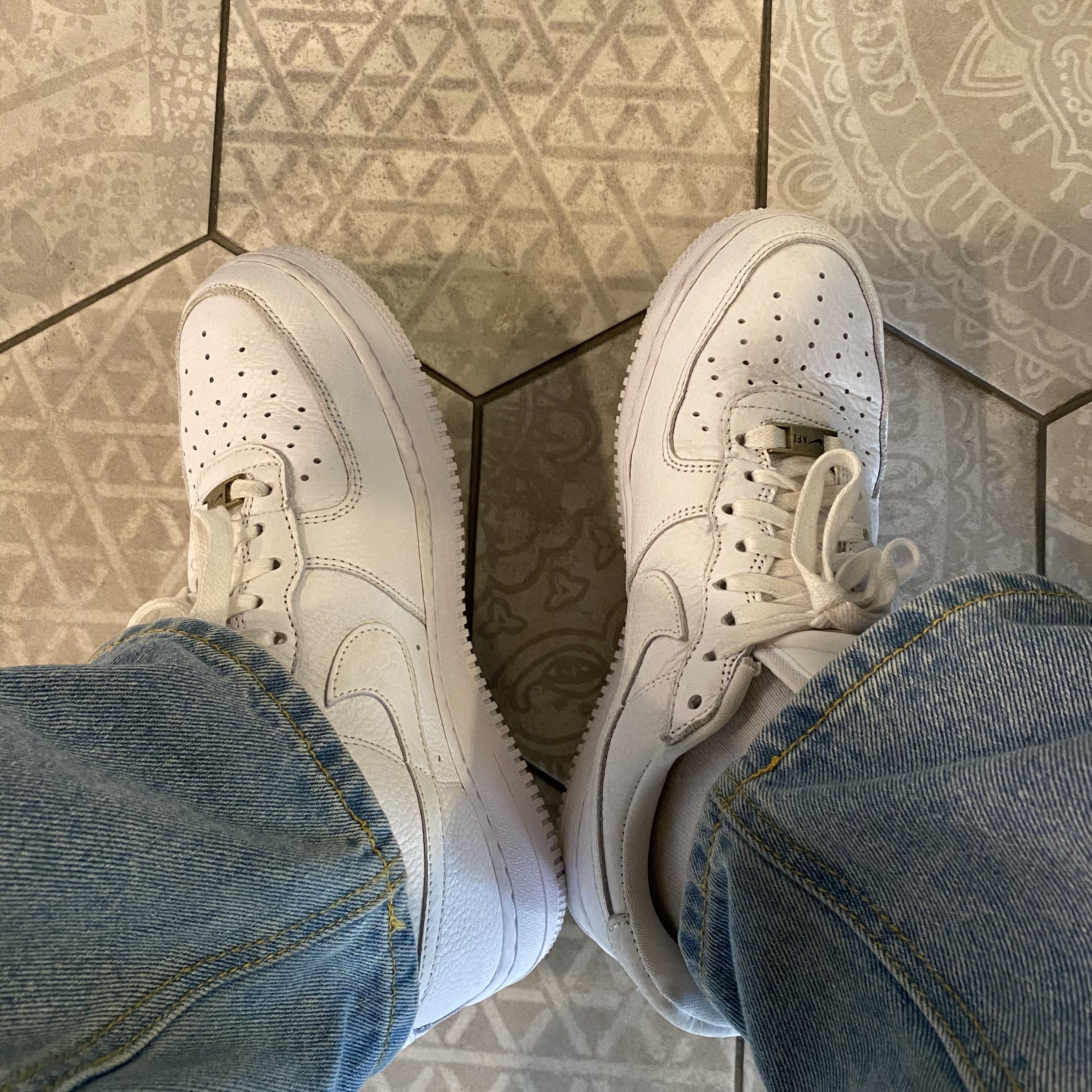 Nike Air Force 1 '07 Craft Triple White 착용 스타일