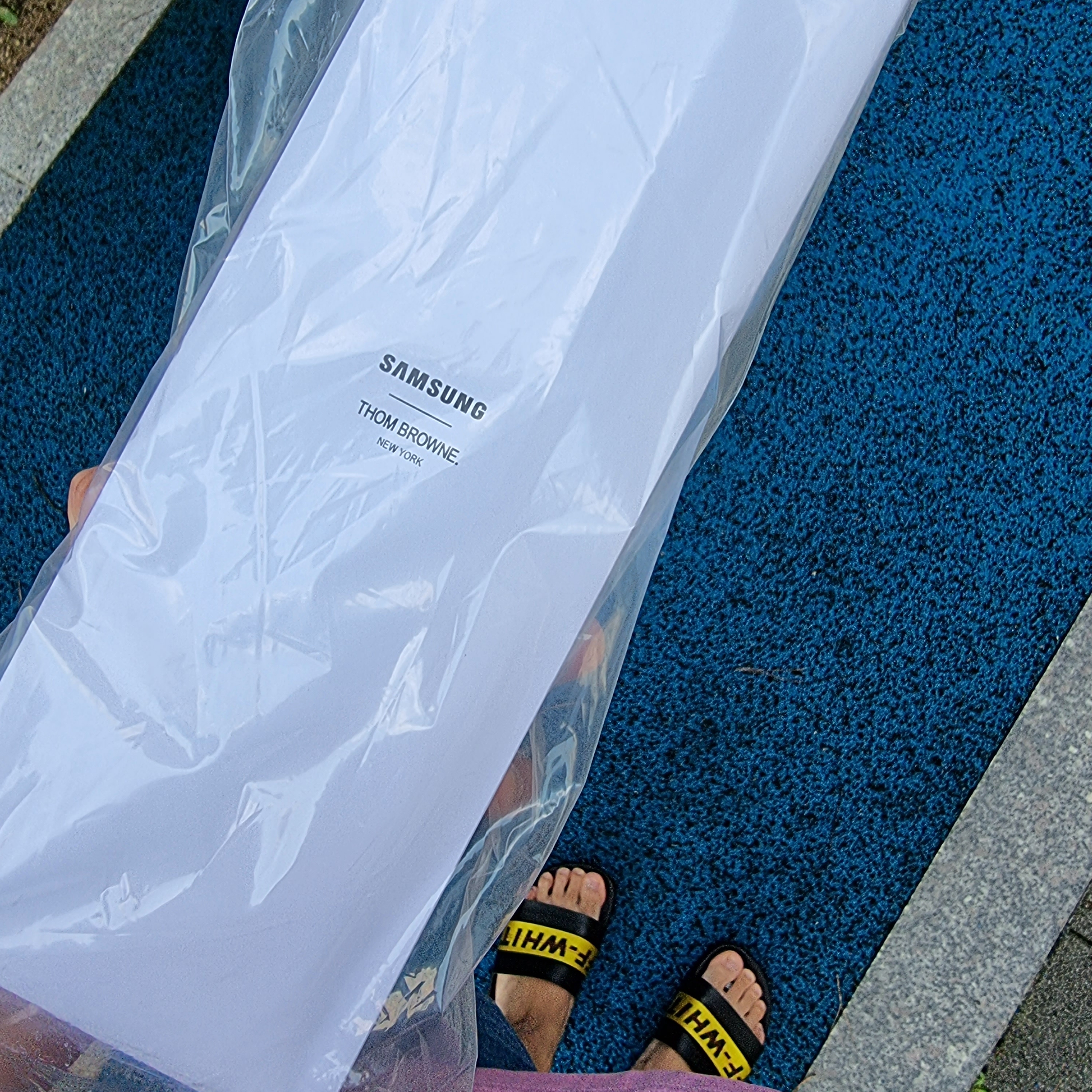 Samsung Galaxy Watch4 Classic Thom Browne Edition (Korean Ver.) 착용 스타일