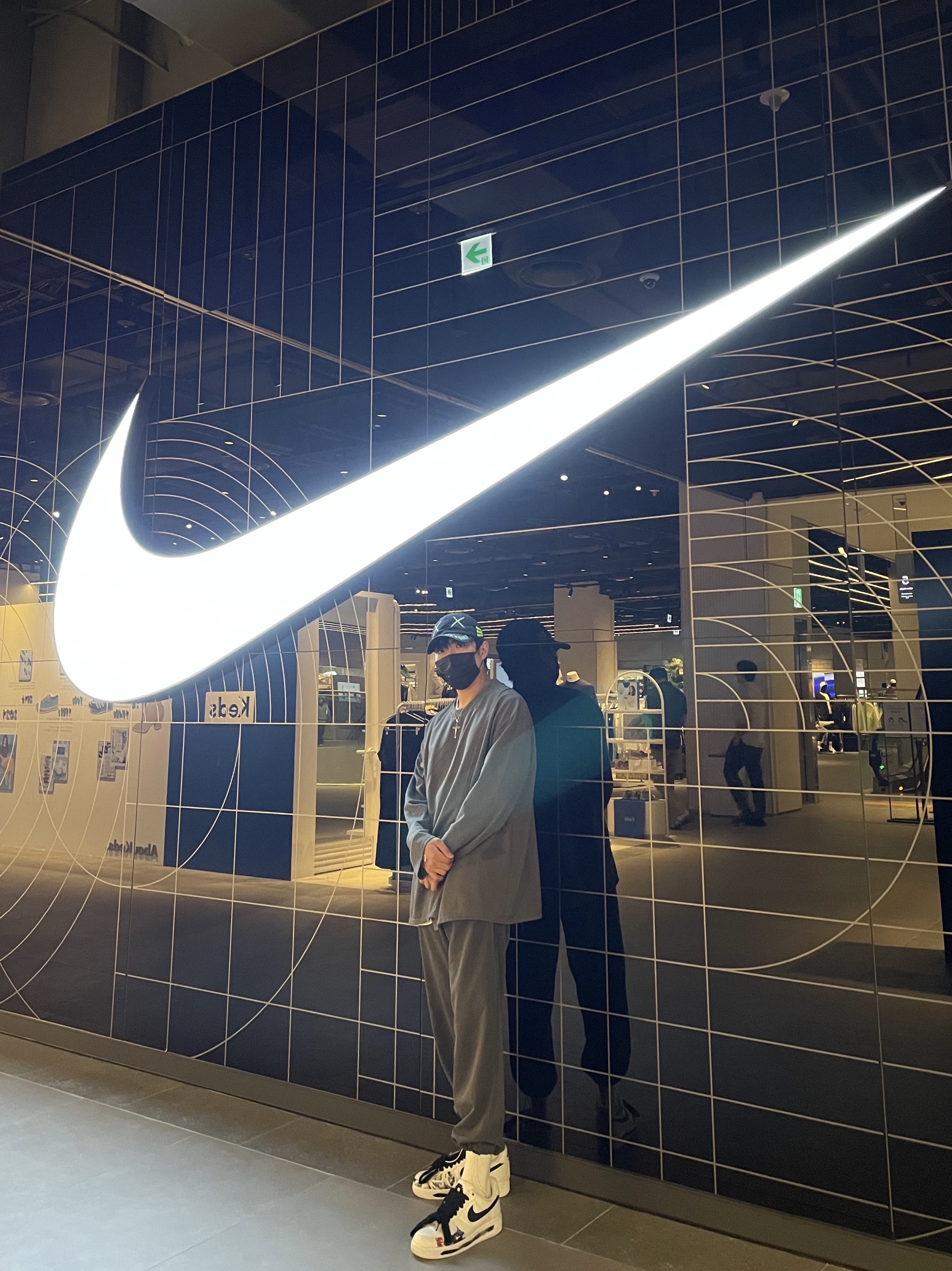 Nike x Peaceminusone Air Force 1 Low Para-Noise 2.0 착용 스타일