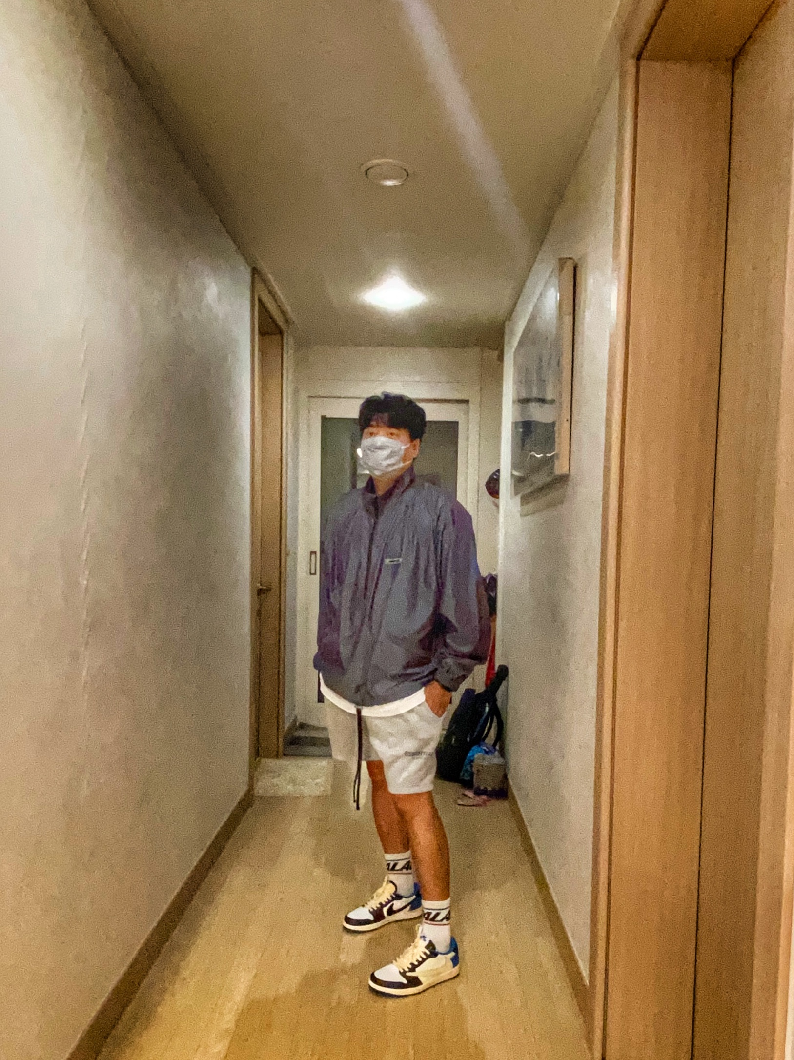 Jordan 1 x Travis Scott x Fragment Retro Low OG SP Military Blue, Essentials Track Jacket Iridescent - 20SS 착용 스타일