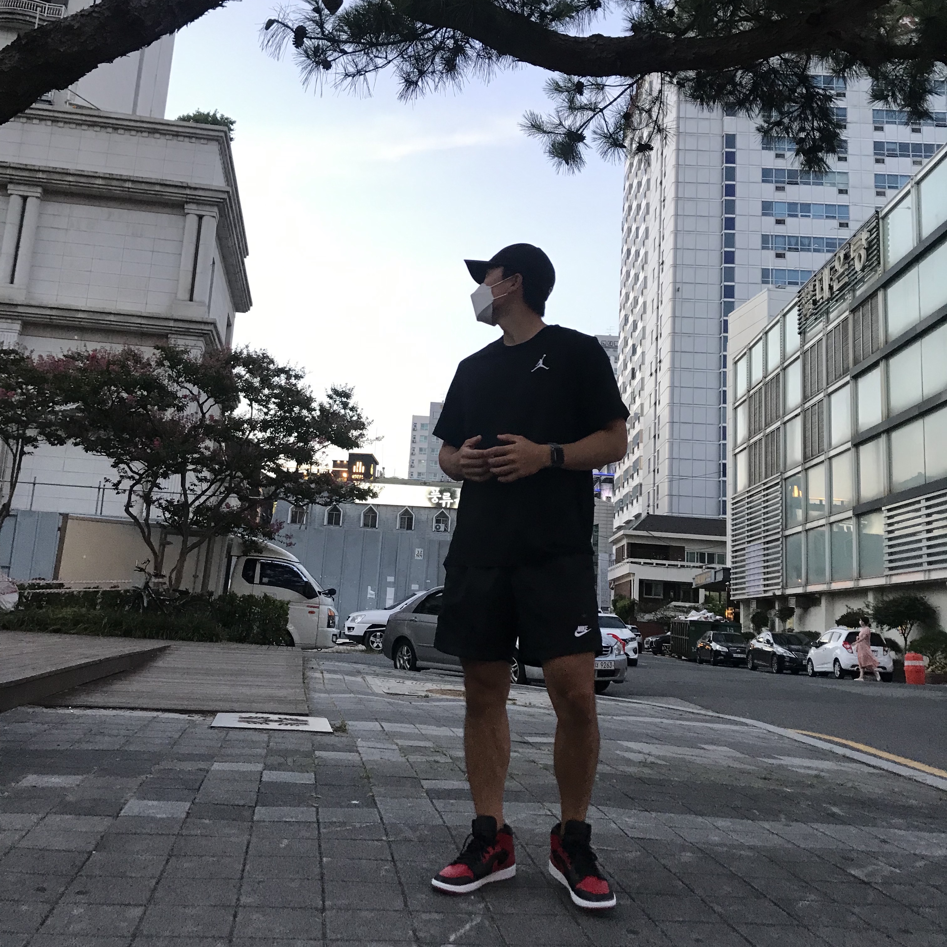 Jordan 1 Mid Bred Banned 2020 착용 스타일