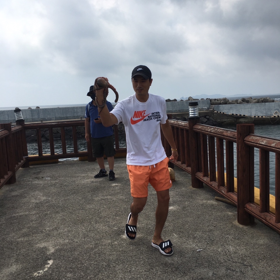 Nike x Stussy International Beach Crew T-Shirt White - US/EU 착용 스타일
