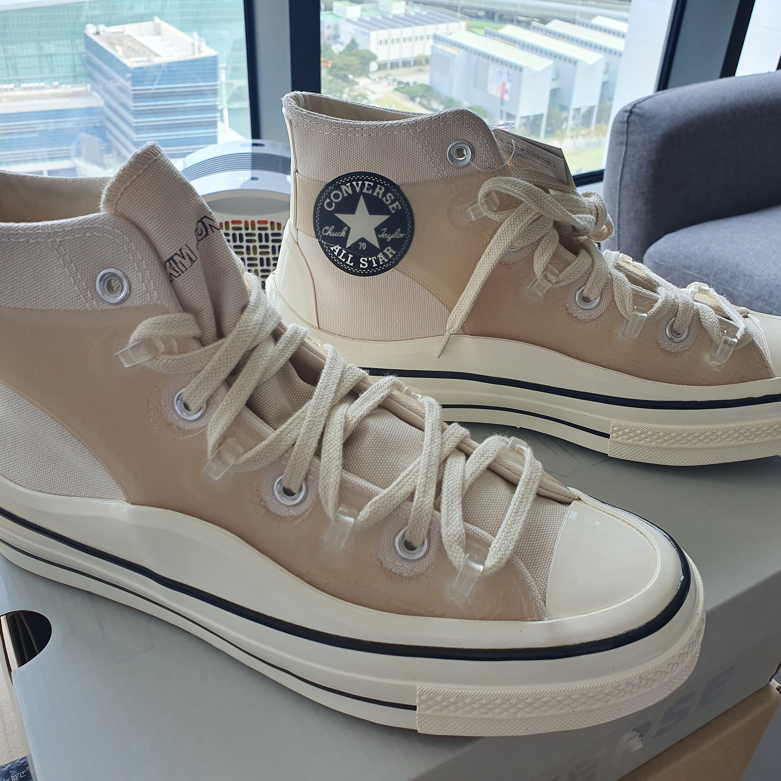 Converse x Kim Jones Chuck 70 Utility Wave High Natural Ivory 착용 스타일 - 3