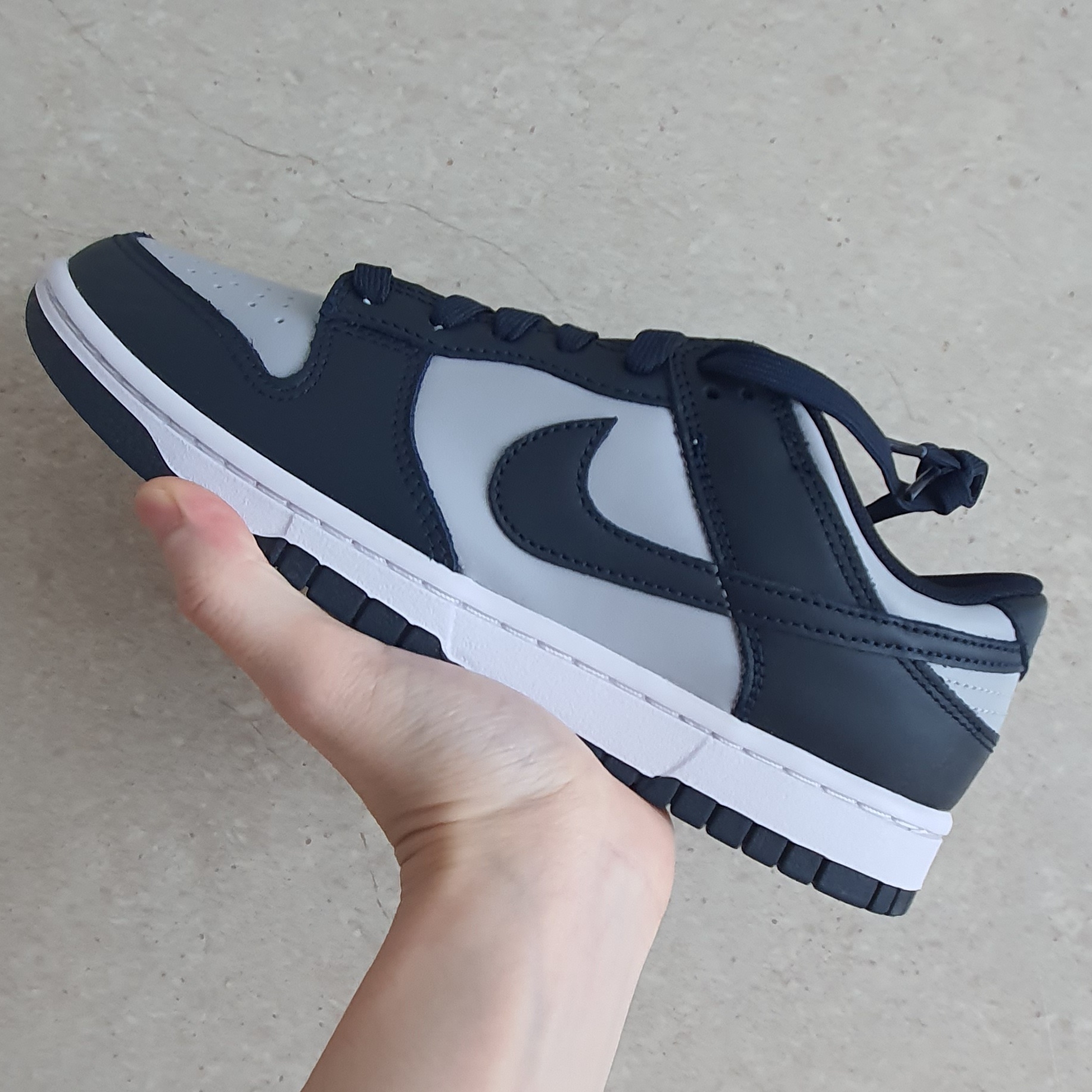 Nike Dunk Low Retro Championship Grey 착용 스타일