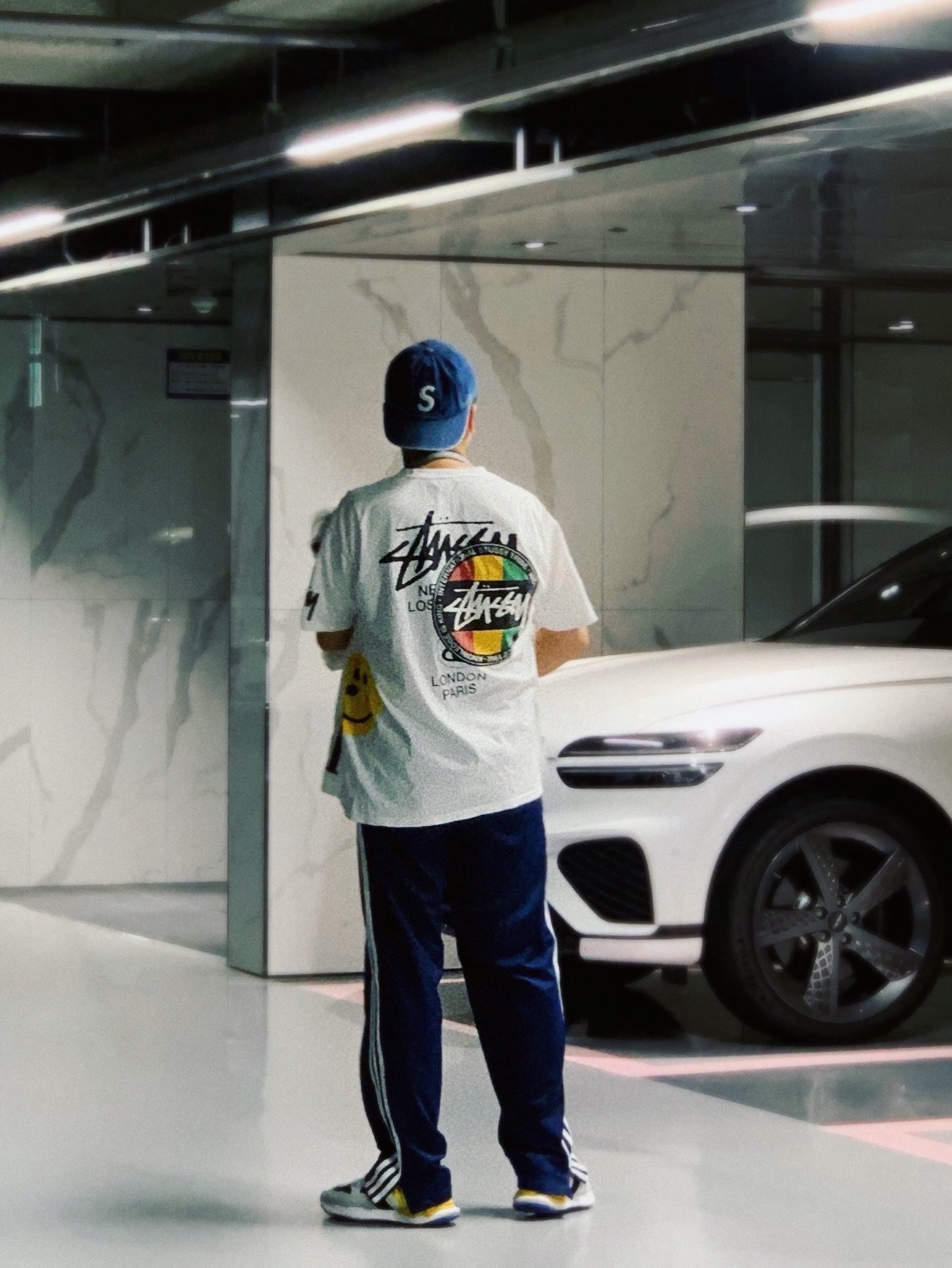 Maison Mihara Yasuhiro x Nigel Cabourn FR Army Sneakers Navy, Stussy x Cactus Plant Flea Market USA 2019 T-Shirt White 착용 스타일 - 1