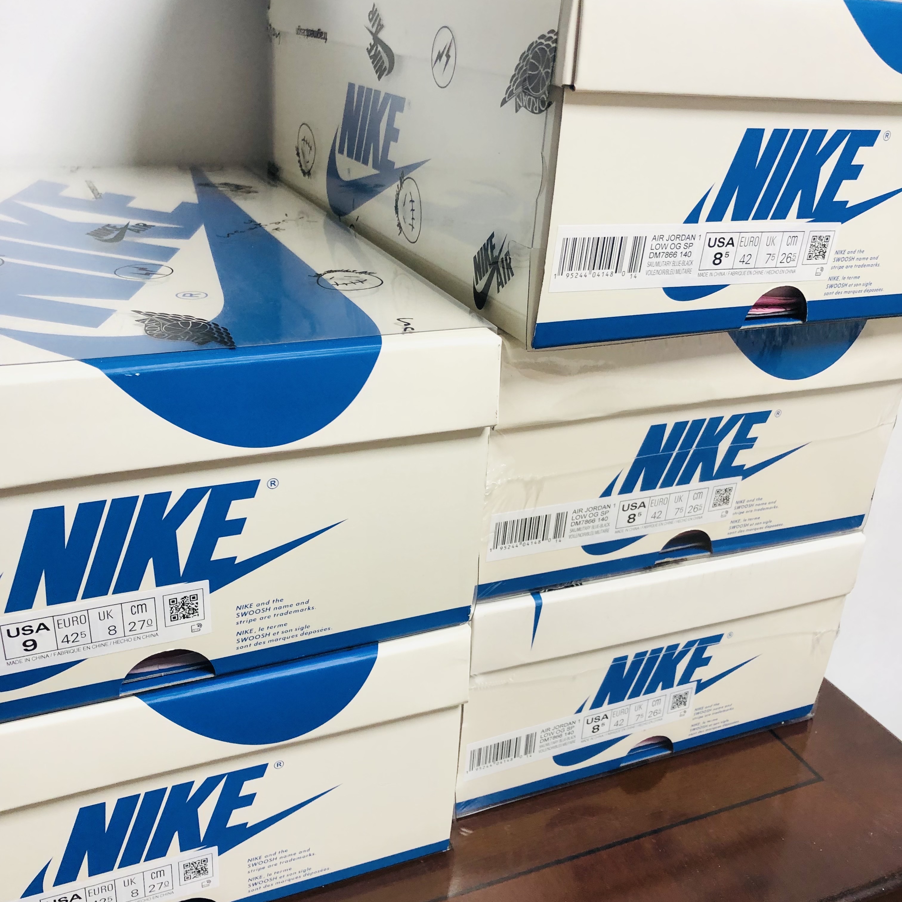 Jordan 1 x Travis Scott x Fragment Retro Low OG SP Military Blue 착용 스타일