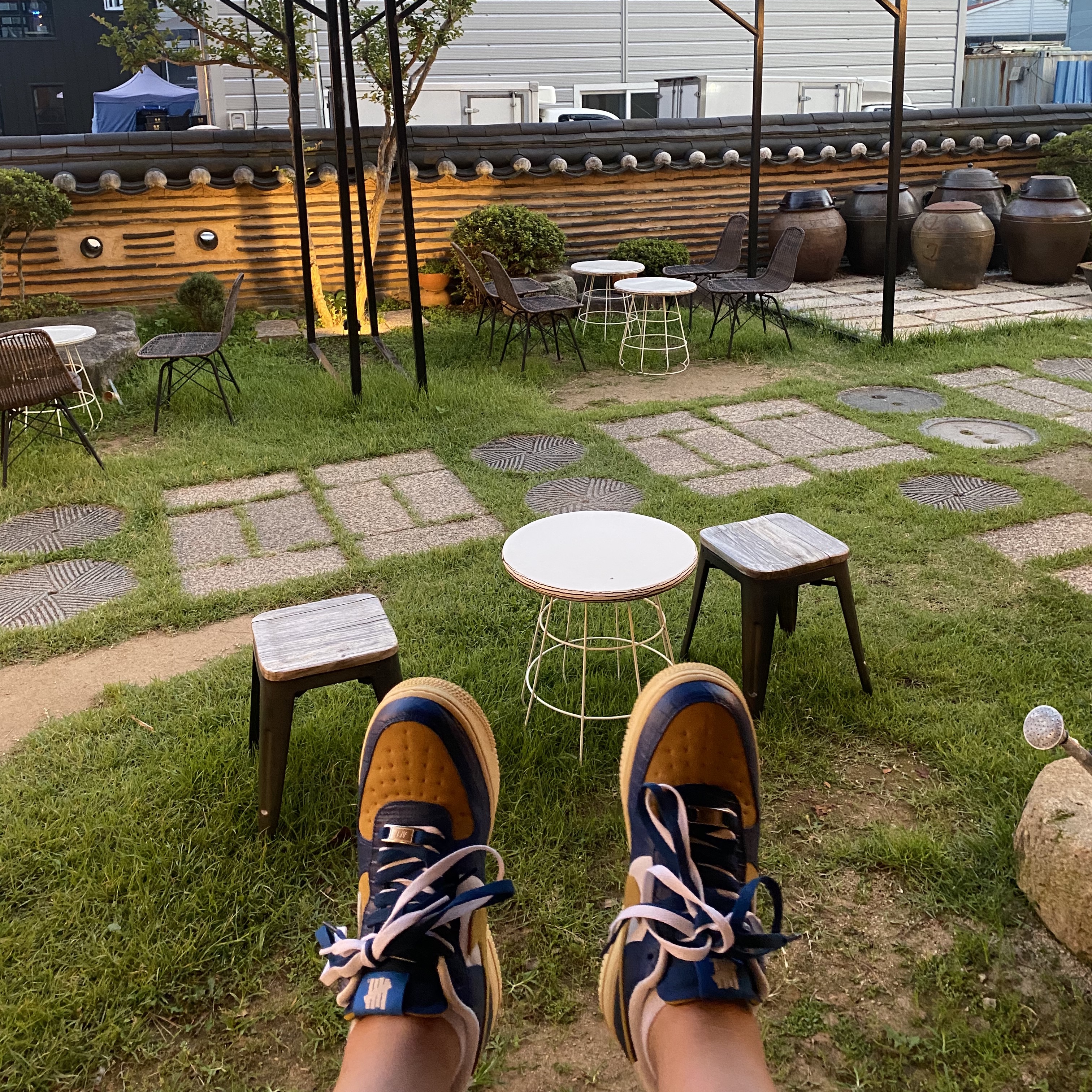 Nike x Undefeated Air Force 1 Low SP 5 On It Court Blue 착용 스타일 - 2