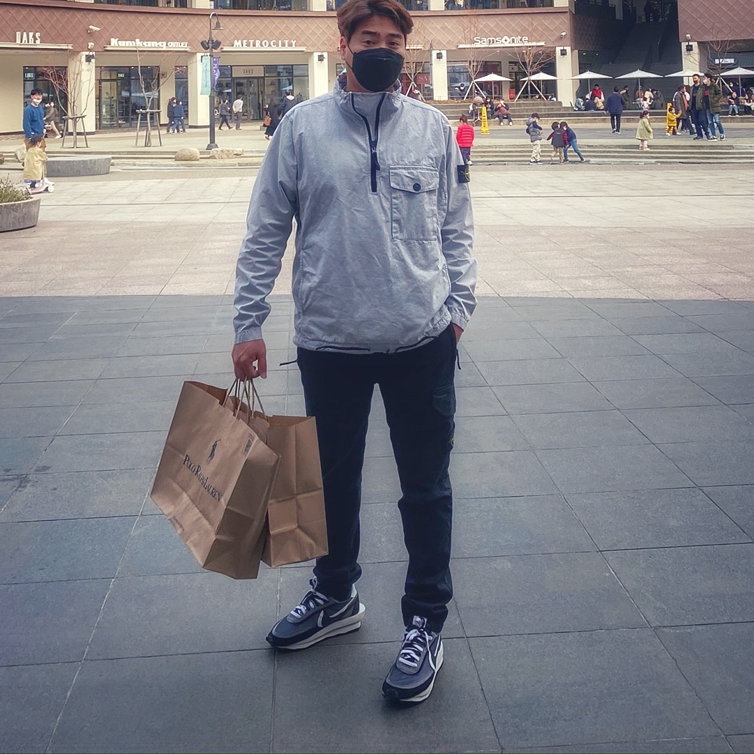 Nike x Sacai LDWaffle Black, Stone Island 30203 Cargo Pants 5 Pockets Navy Blue - 21SS 착용 스타일