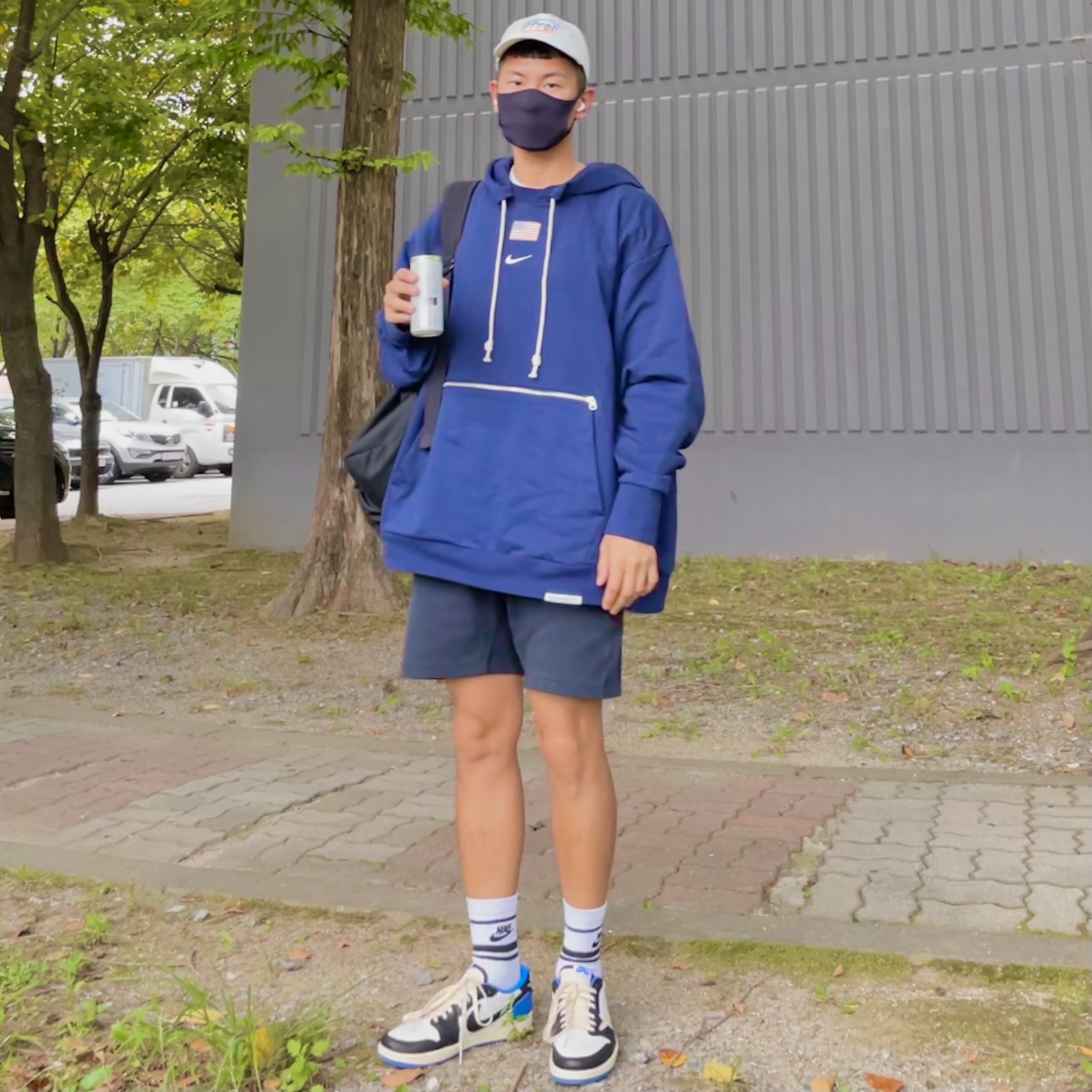 Jordan 1 x Travis Scott x Fragment Retro Low OG SP Military Blue 착용 스타일