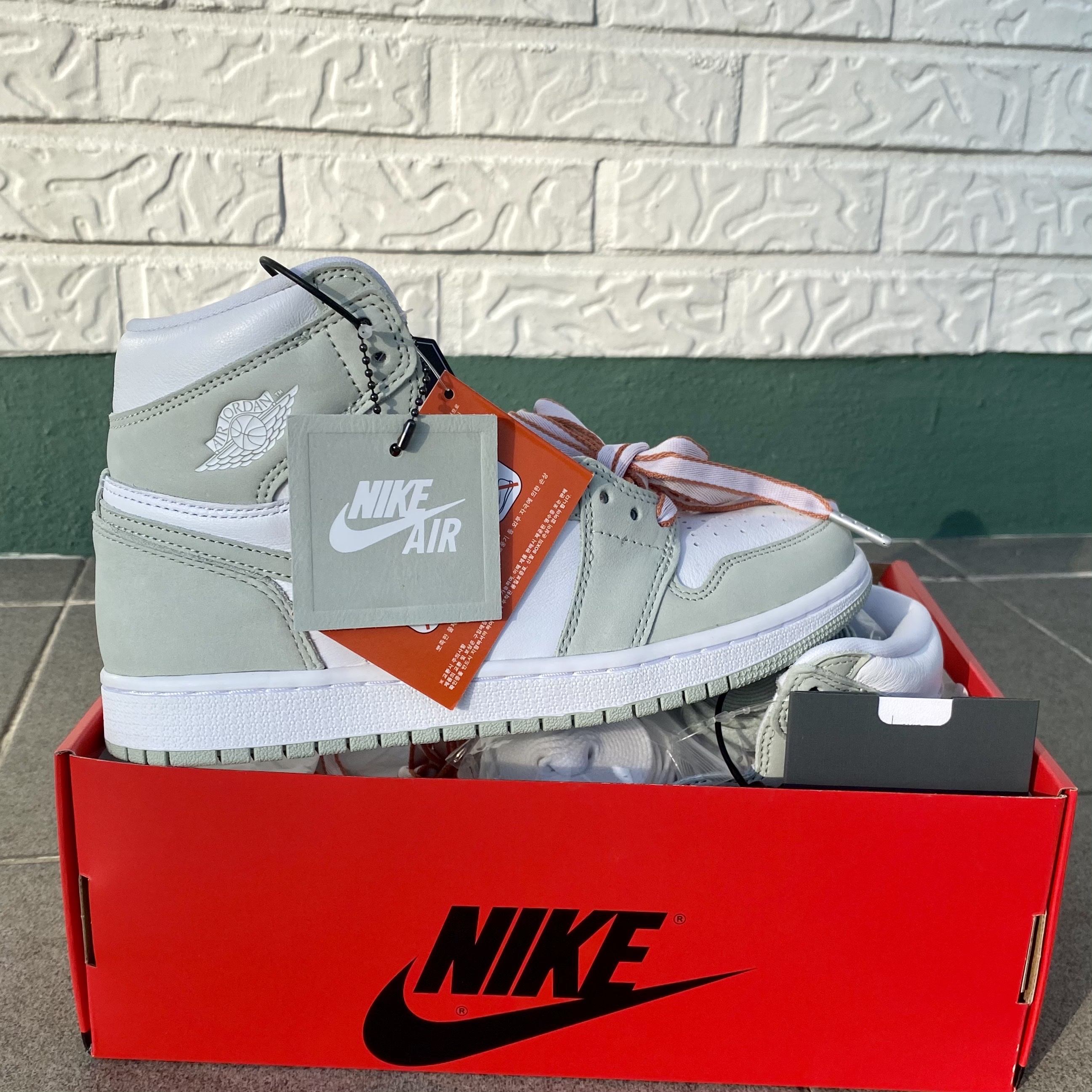 (W) Jordan 1 Retro High OG Seafoam 착용 스타일