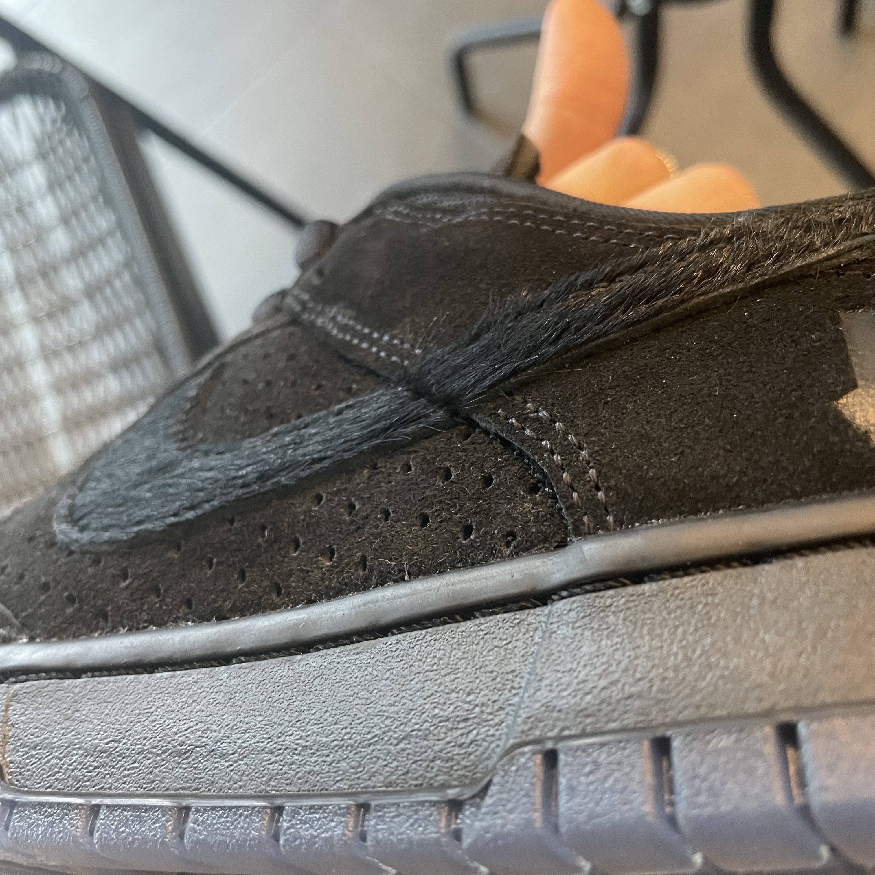 Nike x Undefeated Dunk Low SP 5 On It Black 착용 스타일 - 5