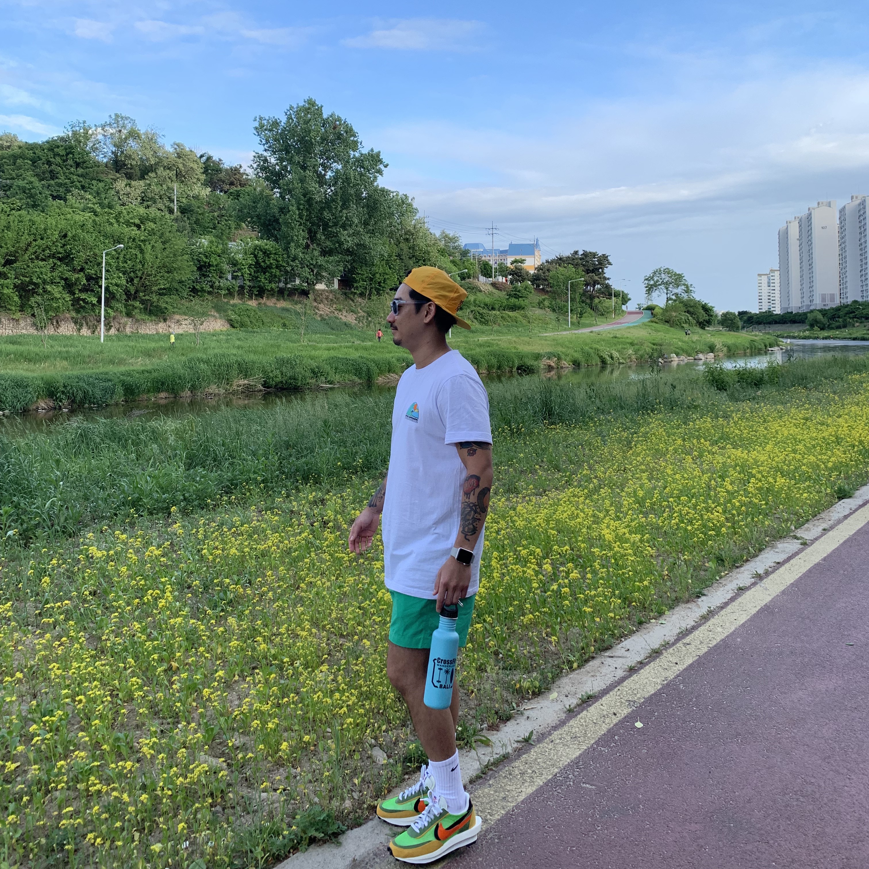 Nike x Sacai LDWaffle Green Multi 착용 스타일