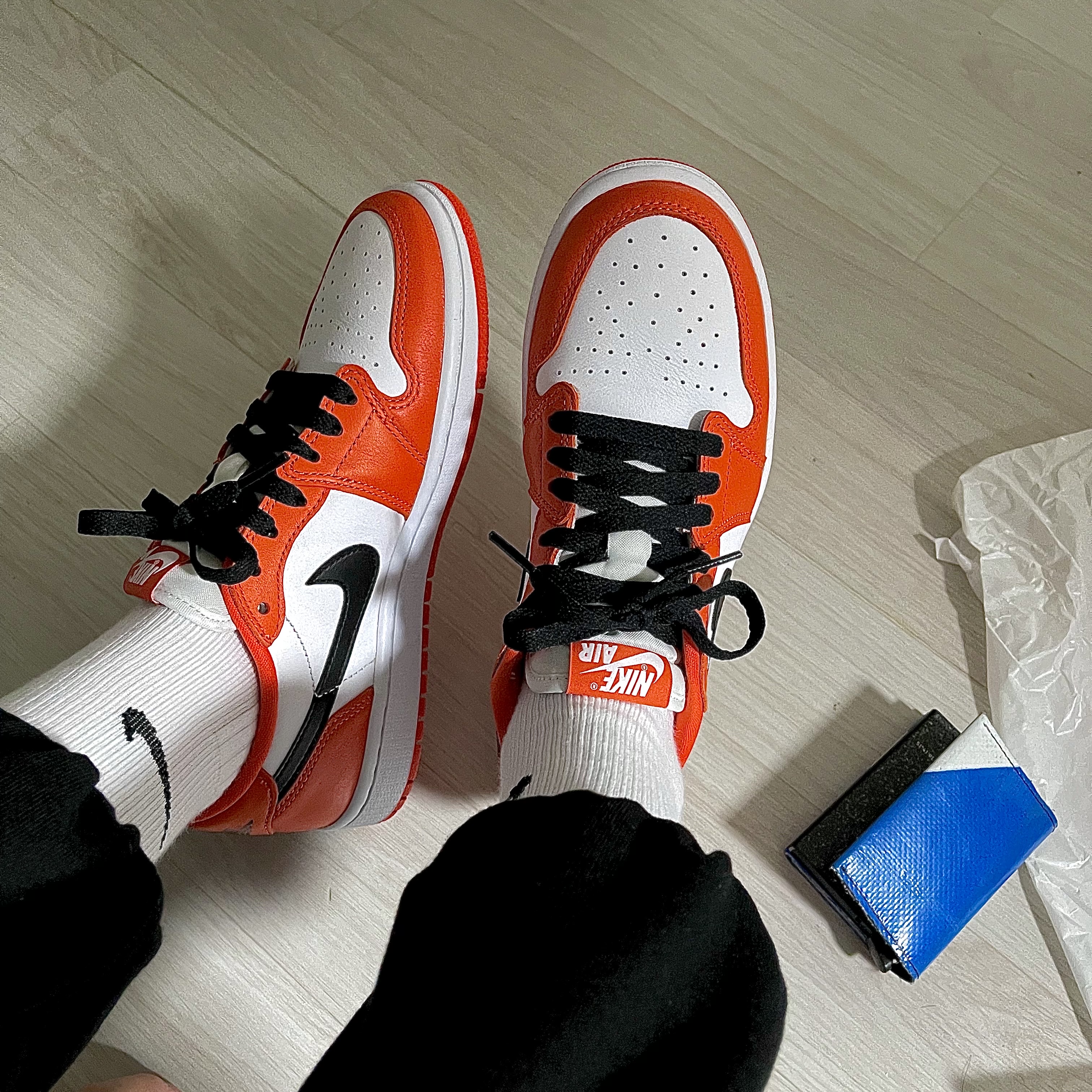 Jordan 1 Low OG Starfish, (W) Jordan 1 Low OG Starfish 착용 스타일 - 1