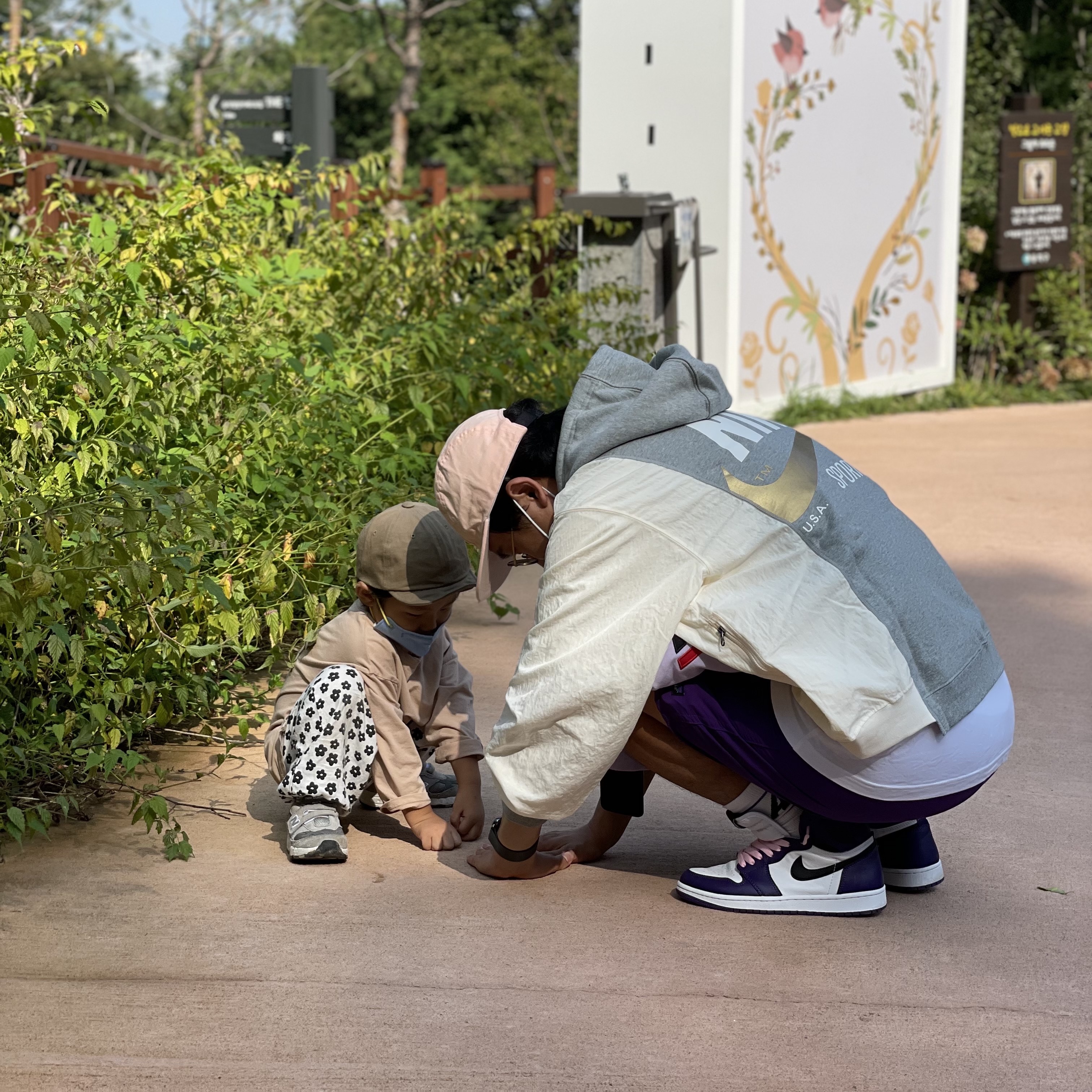 Jordan 1 Retro High OG Court Purple 2020, Nike NSW Hoodie BRS Dark Grey Heather 착용 스타일 - 3