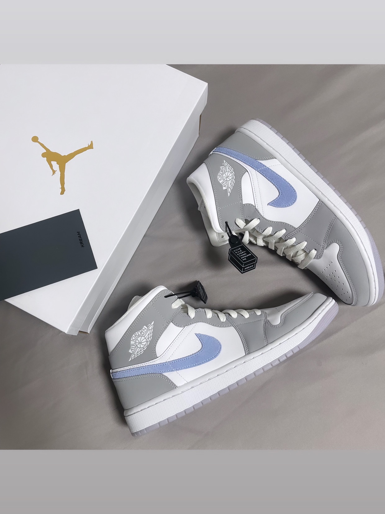 (W) Jordan 1 Mid Wolf Grey 착용 스타일