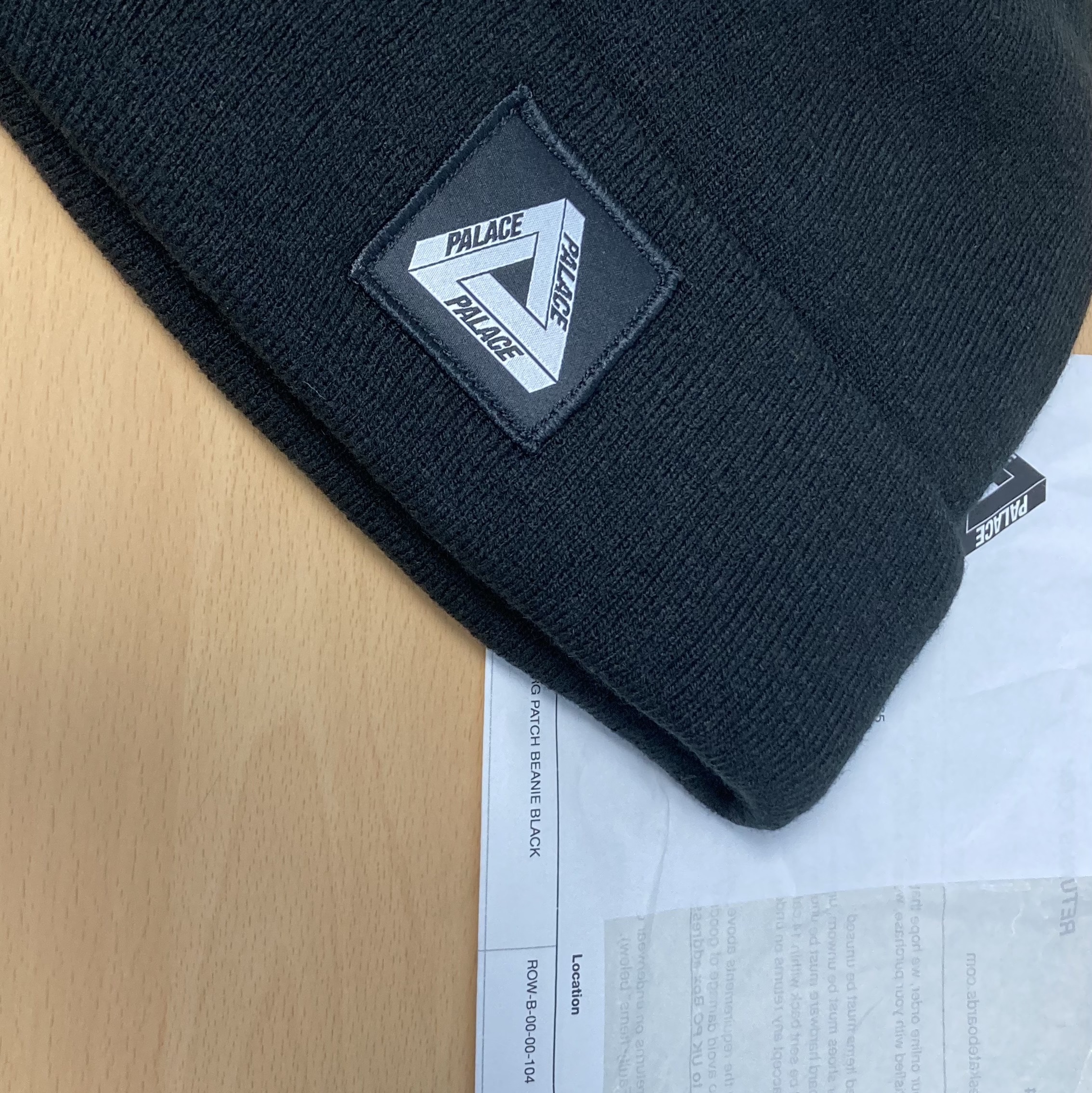 Palace Gore-Tex Tri-Ferg Patch Beanie Black - 21FW 착용 스타일