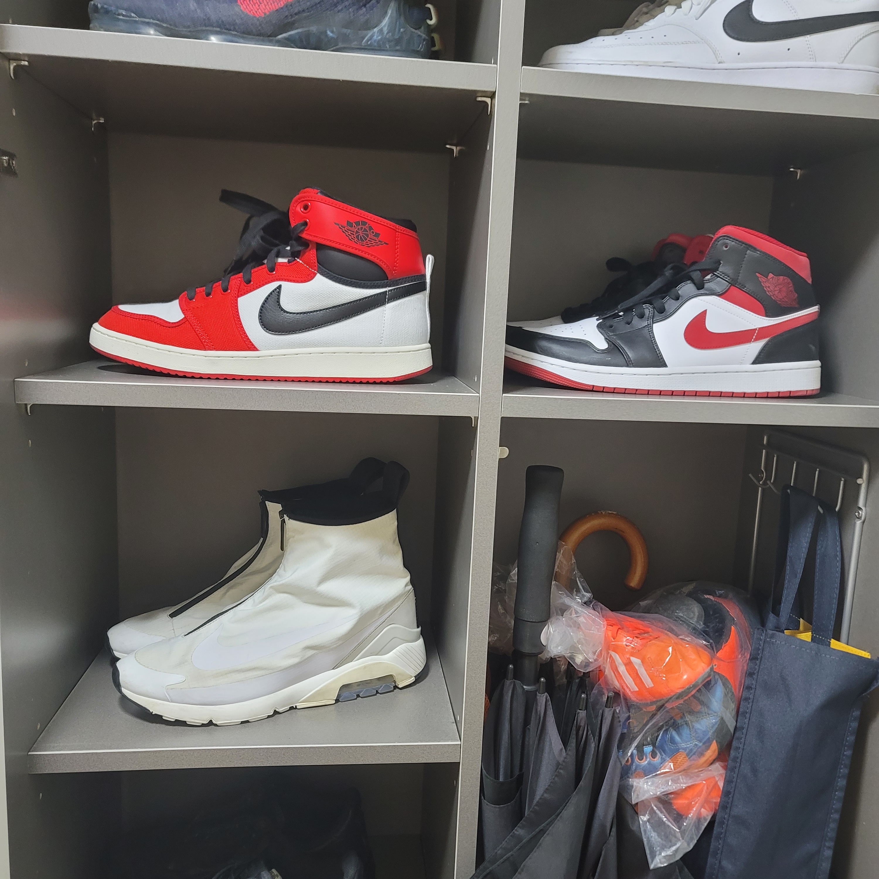 Nike Air Force 1 '07 Low Triple Black, Nike x Ambush Air Max 180 High White 착용 스타일