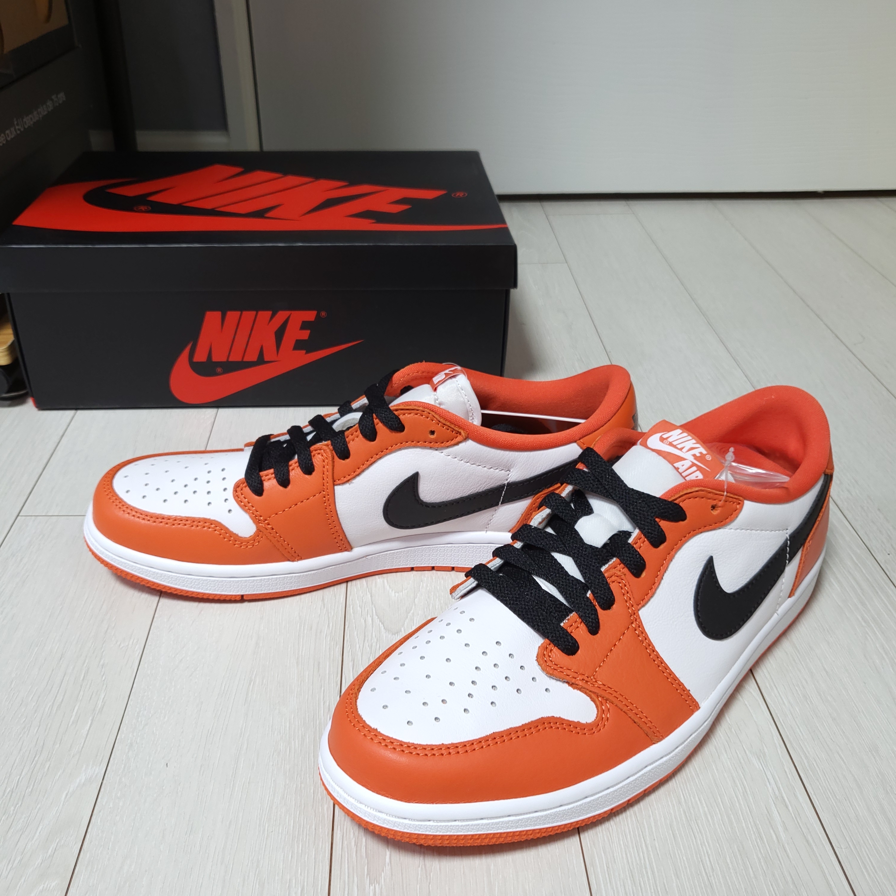Jordan 1 Low OG Starfish 착용 스타일