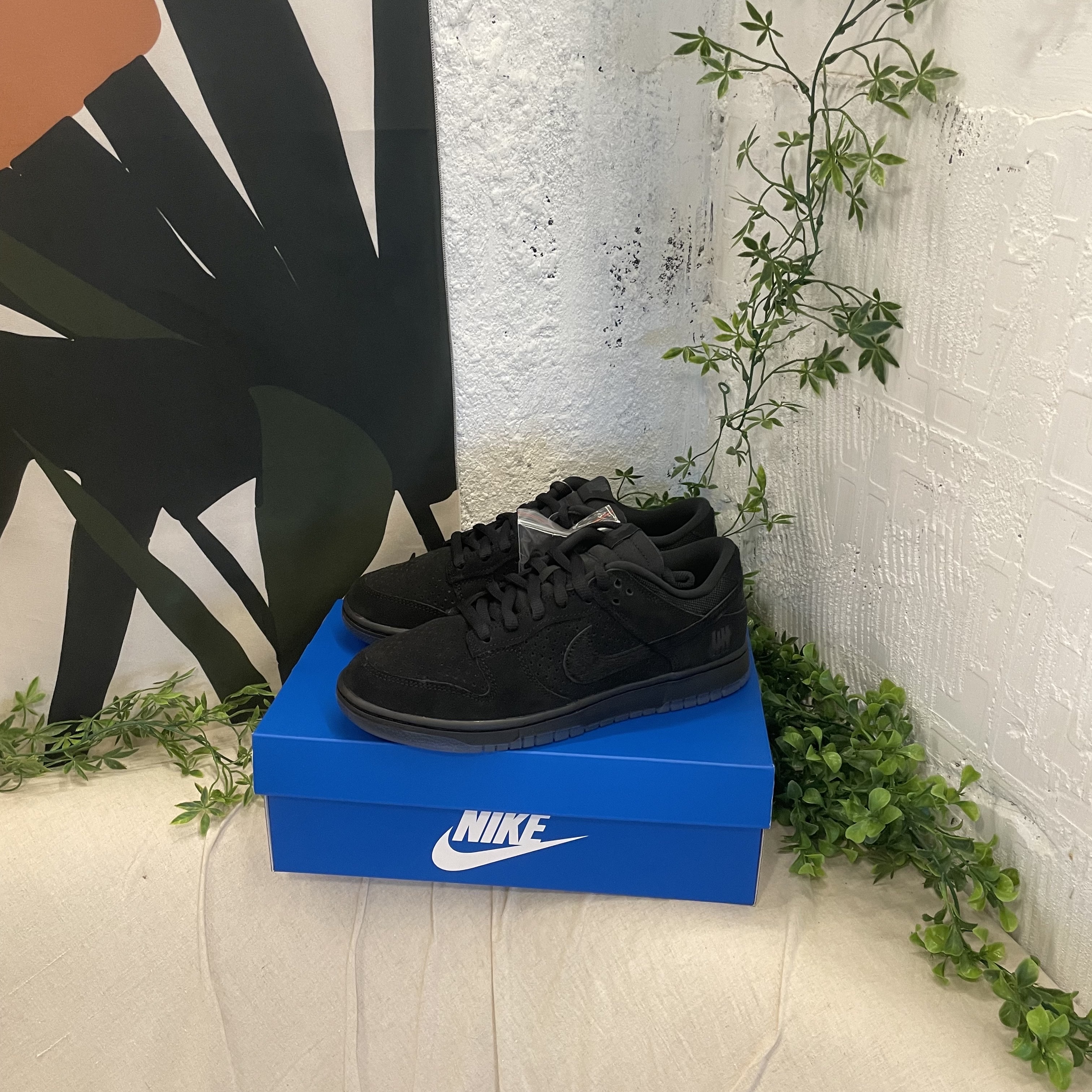 Nike x Undefeated Dunk Low SP 5 On It Black 착용 스타일 - 1