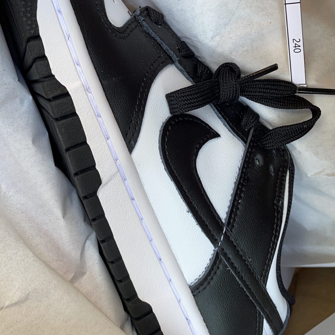 (W) Nike Dunk Low Black 착용 스타일