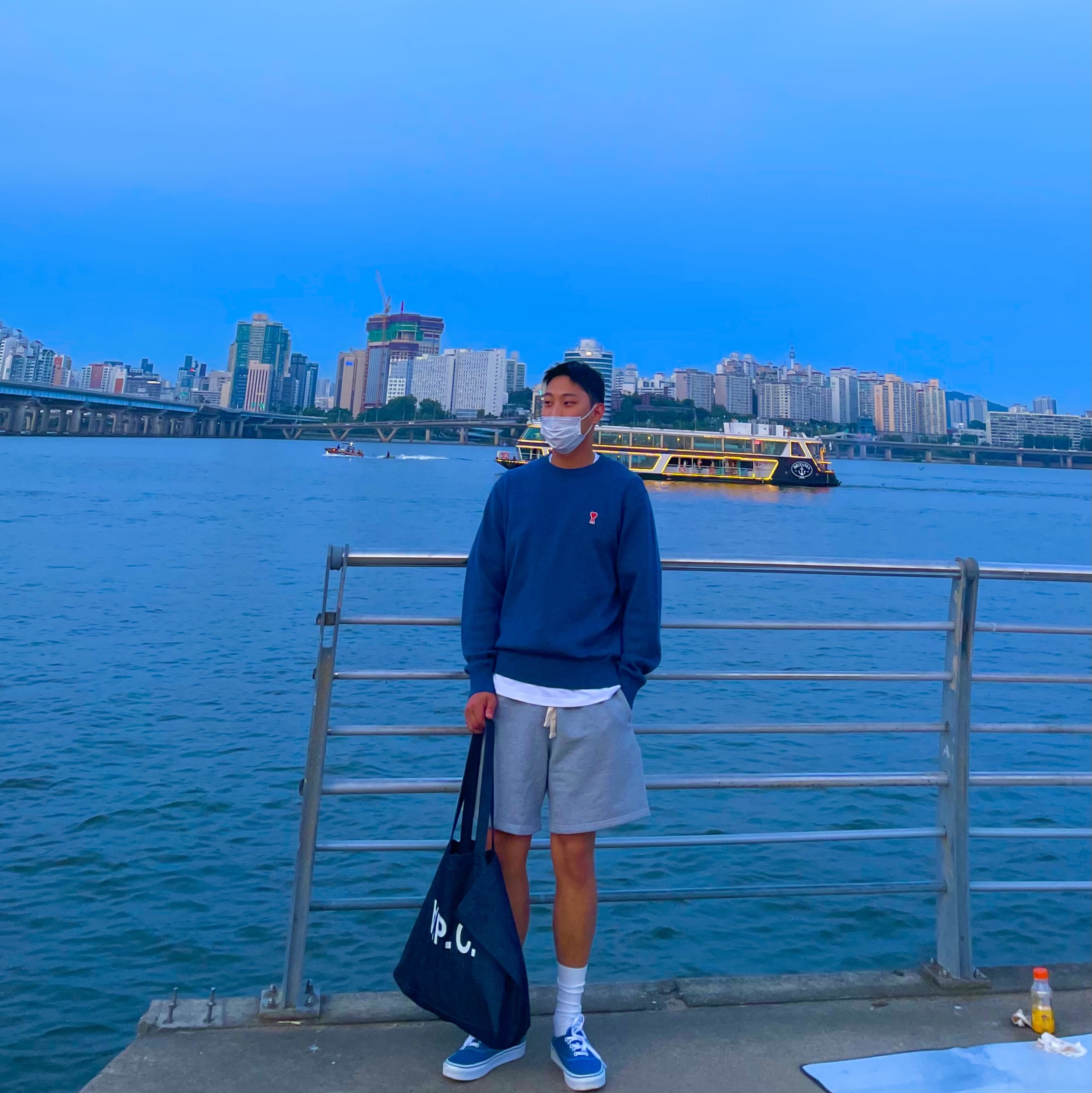 insta @kwaksohtt님의 스타일