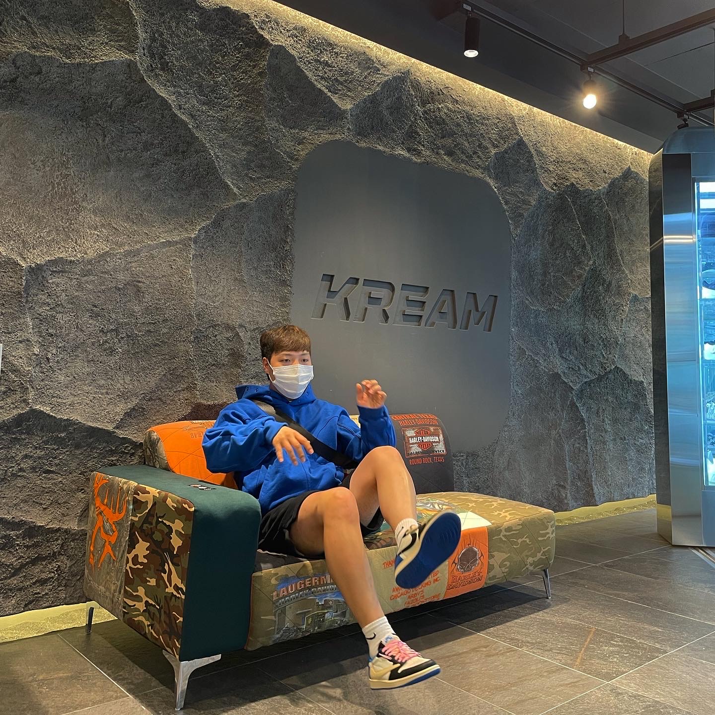 Jordan 1 x Travis Scott x Fragment Retro Low OG SP Military Blue, Jordan x Travis Scott x Fragment Shorts Black (DJ0617-010) 착용 스타일
