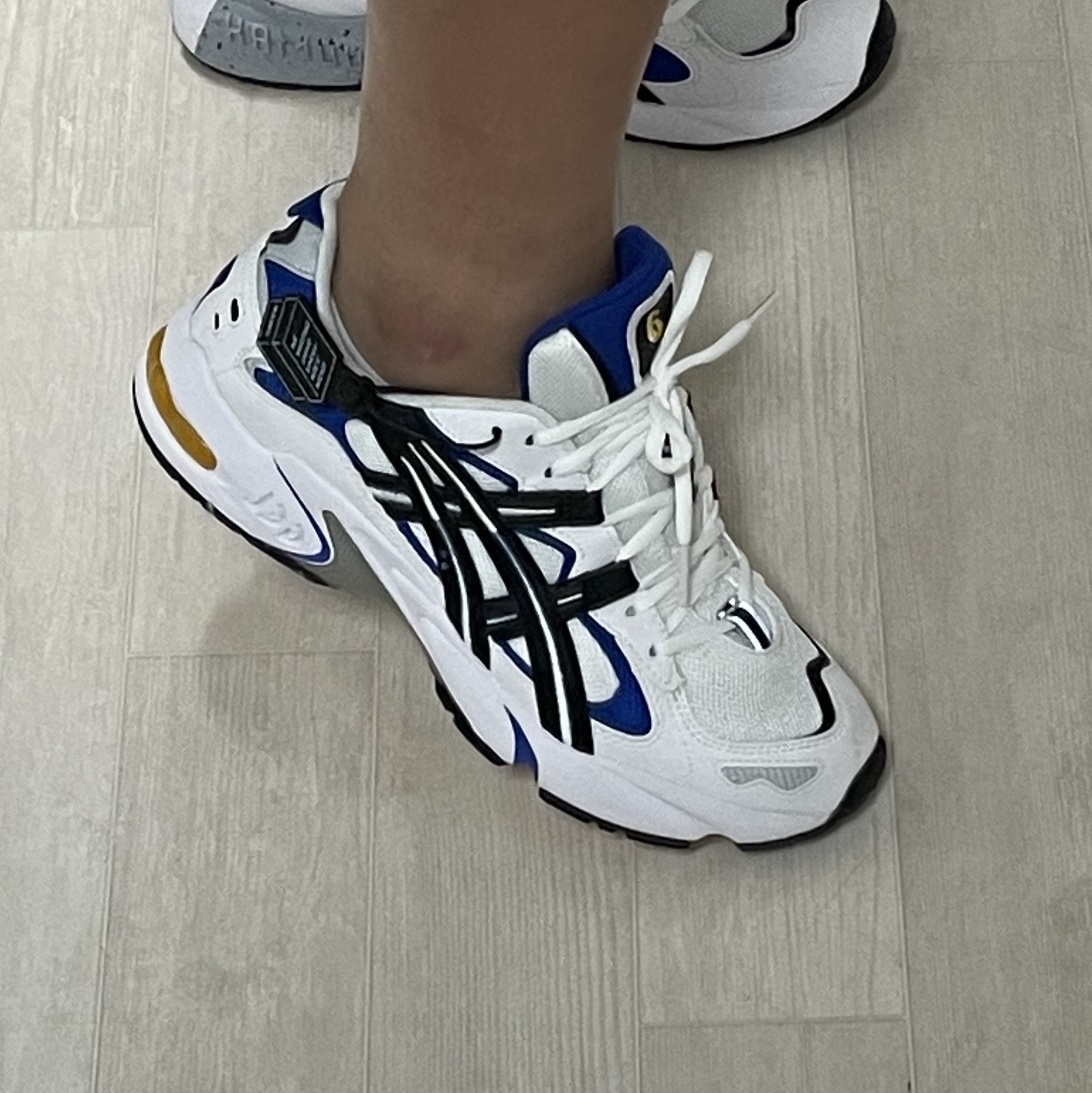 Asics Gel-Kayano 5 OG White Black 착용 스타일