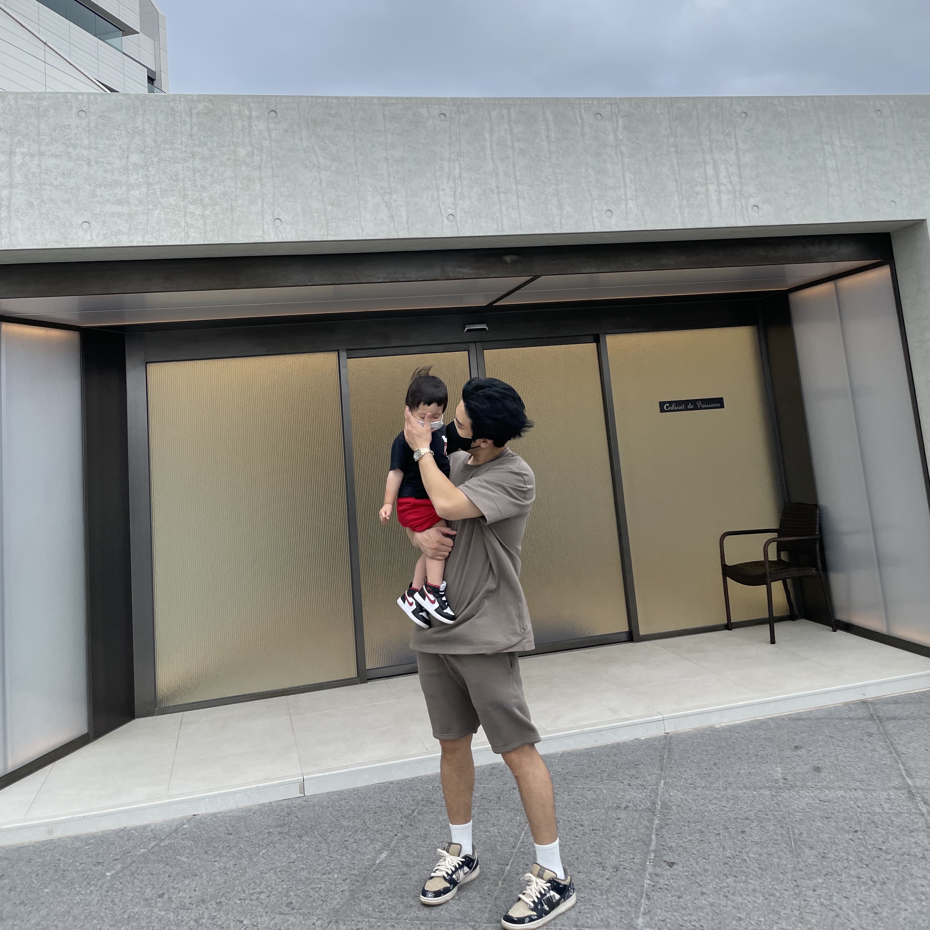 Essentials T-Shirt Taupe - 21SS, Essentials Sweatshorts Taupe - 21SS 착용 스타일