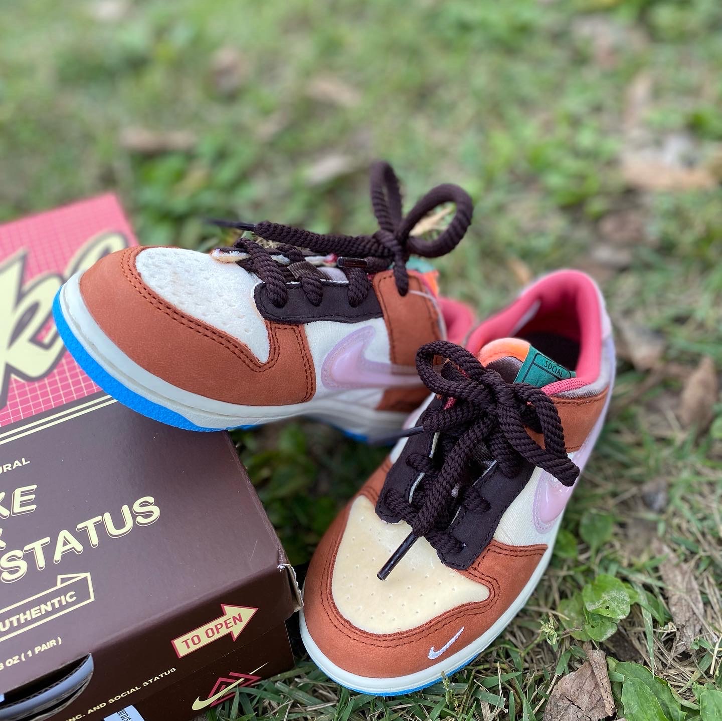(TD) Nike x Social Status Dunk Low Free Lunch Chocolate Milk 착용 스타일 - 4