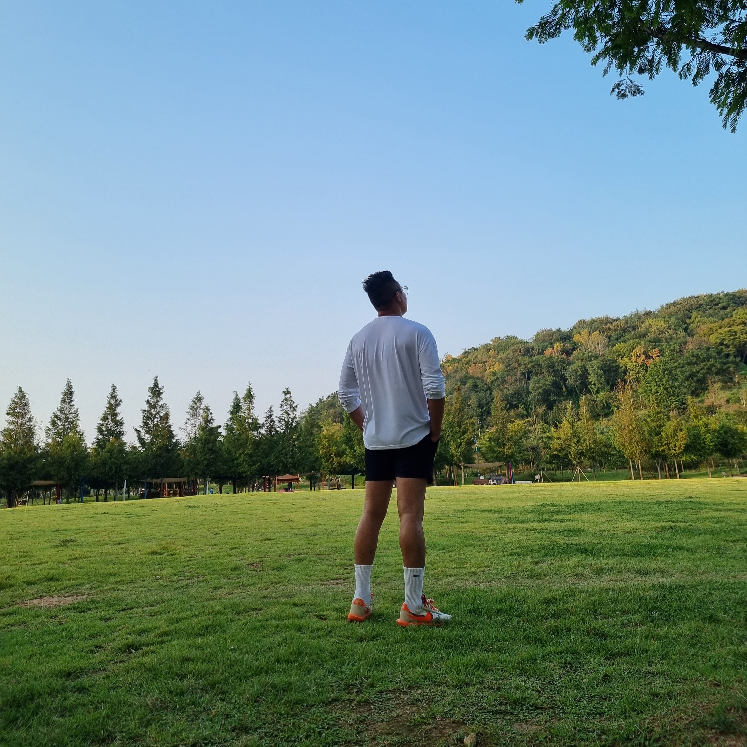 Nike x Sacai x Clot LDWaffle Orange Blaze 착용 스타일