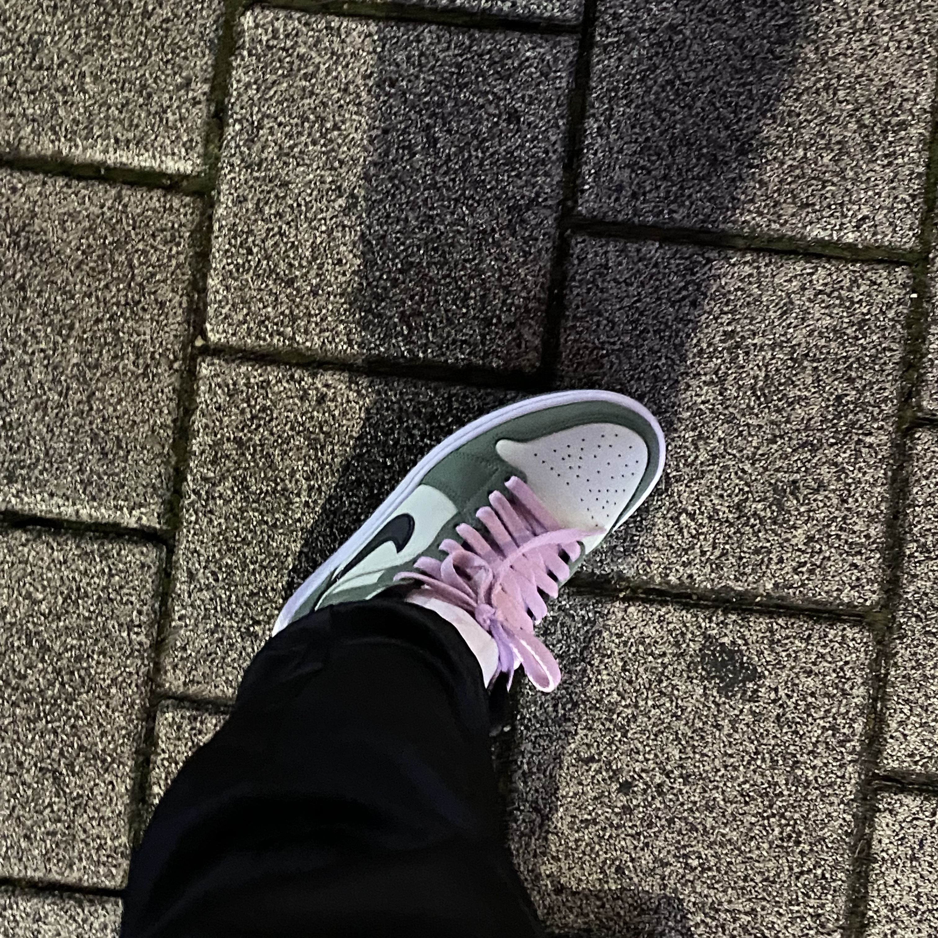 (W) Jordan 1 Mid SE Dutch Green 착용 스타일 - 3