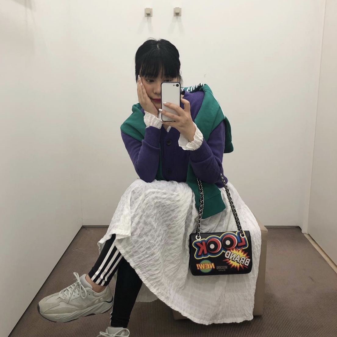 Adidas Yeezy Boost 700 Salt 착용 스타일