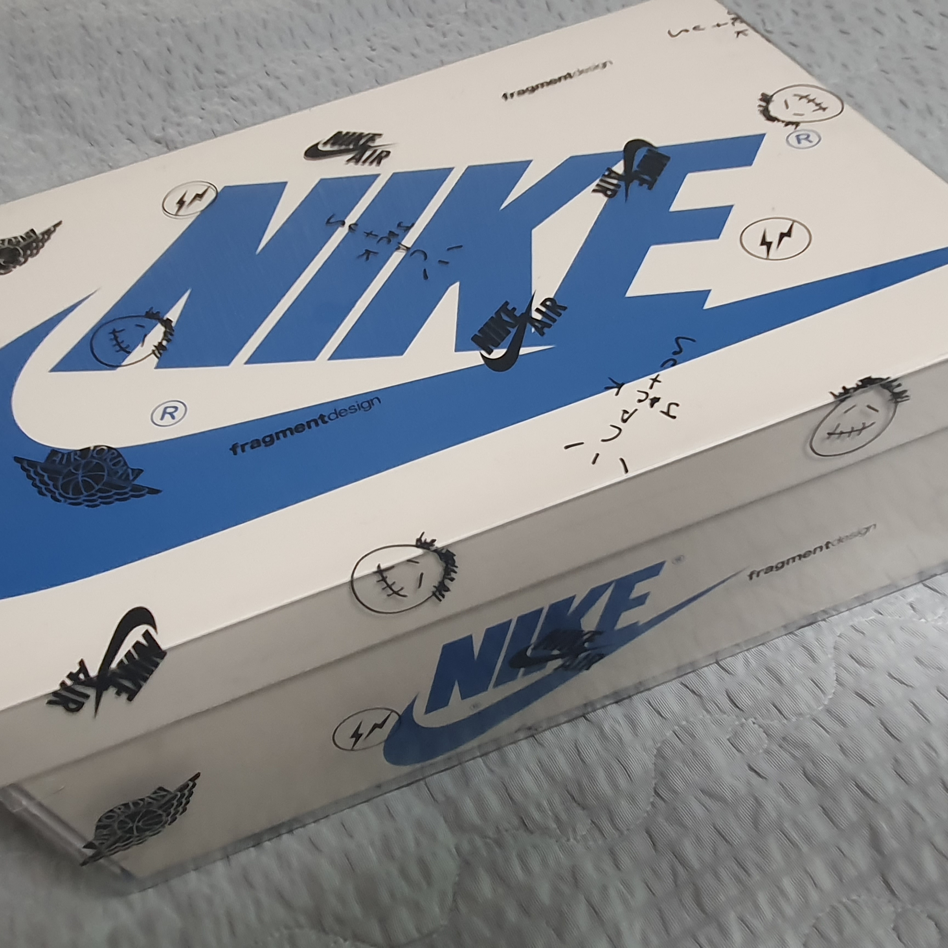 Jordan 1 x Travis Scott x Fragment Retro Low OG SP Military Blue 착용 스타일 - 1