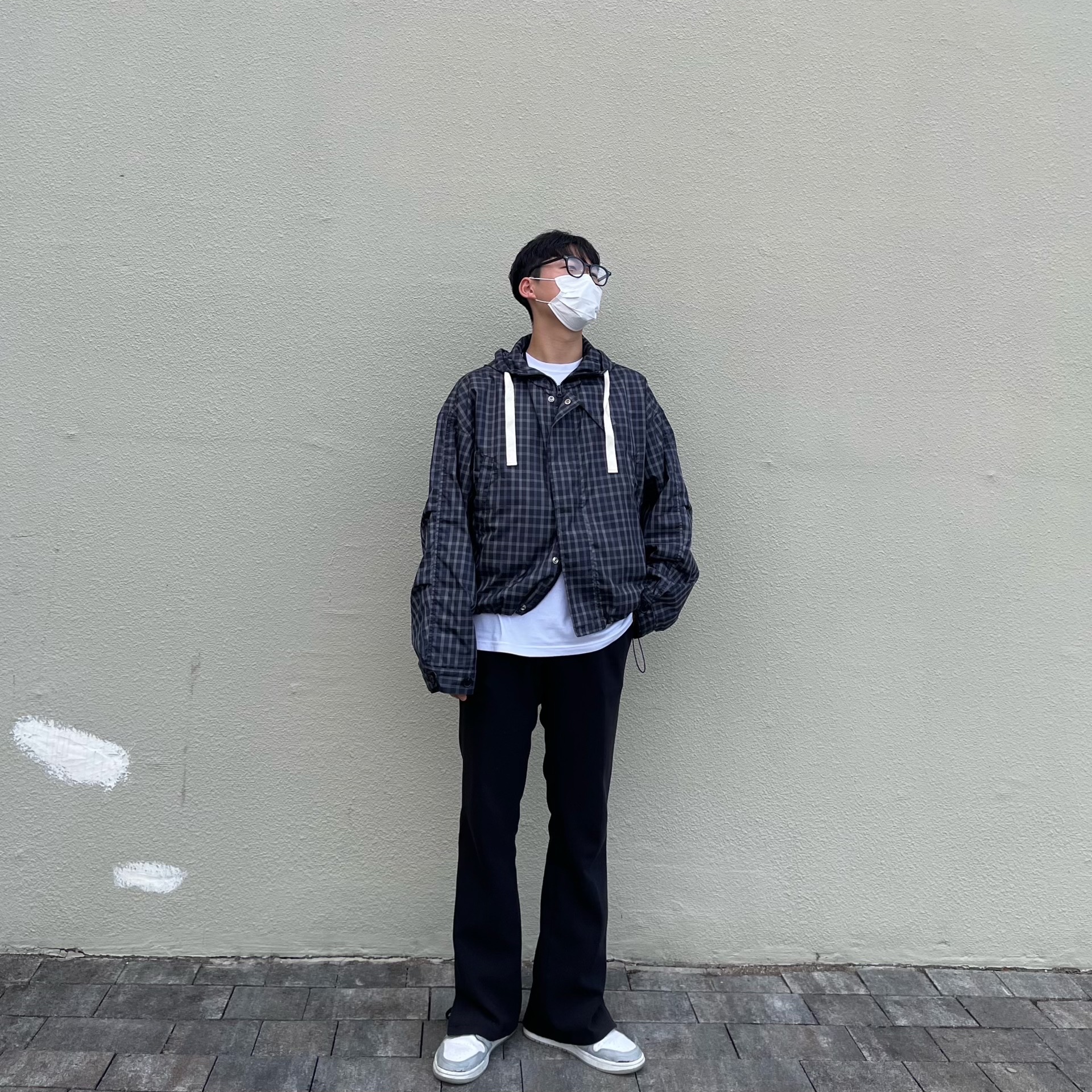 Jordan 1 Mid Light Smoke Grey 착용 스타일
