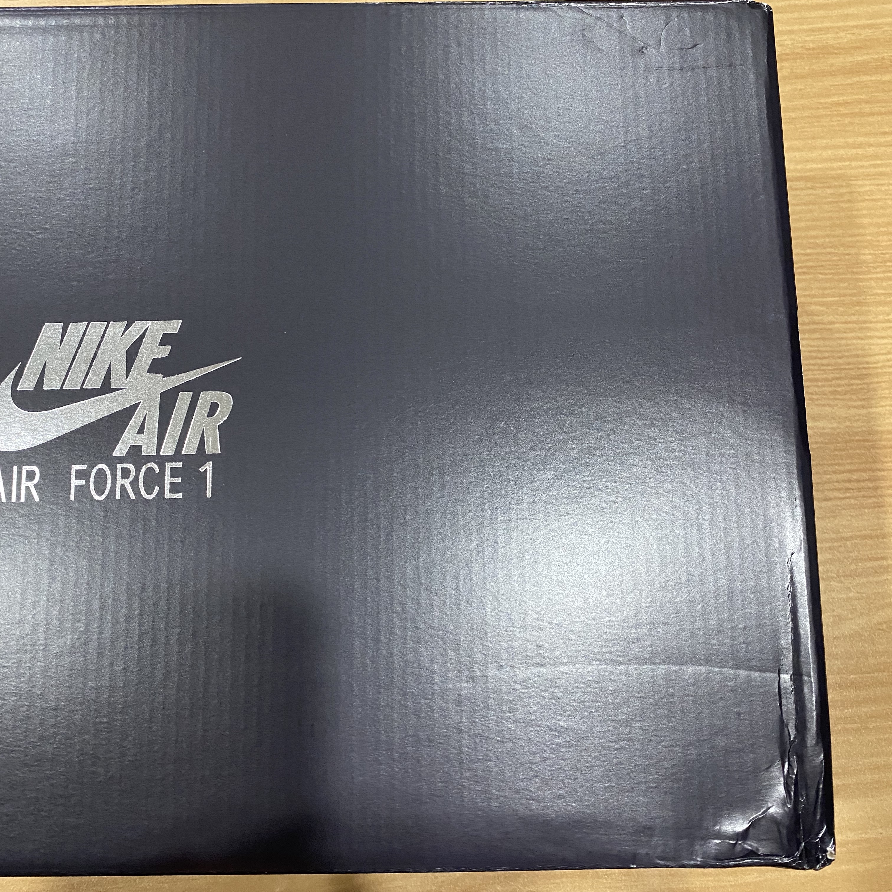 Nike Air Force 1 Mid QS NYC Cool Grey 착용 스타일 - 3