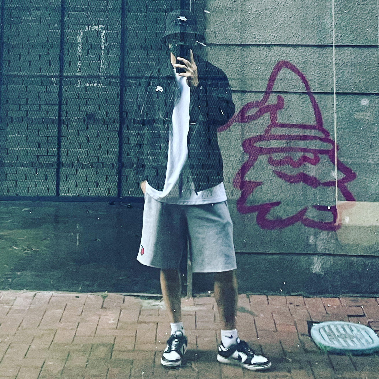 IAB Studio T-Shirt White, Nike Dunk Low Retro Black 착용 스타일