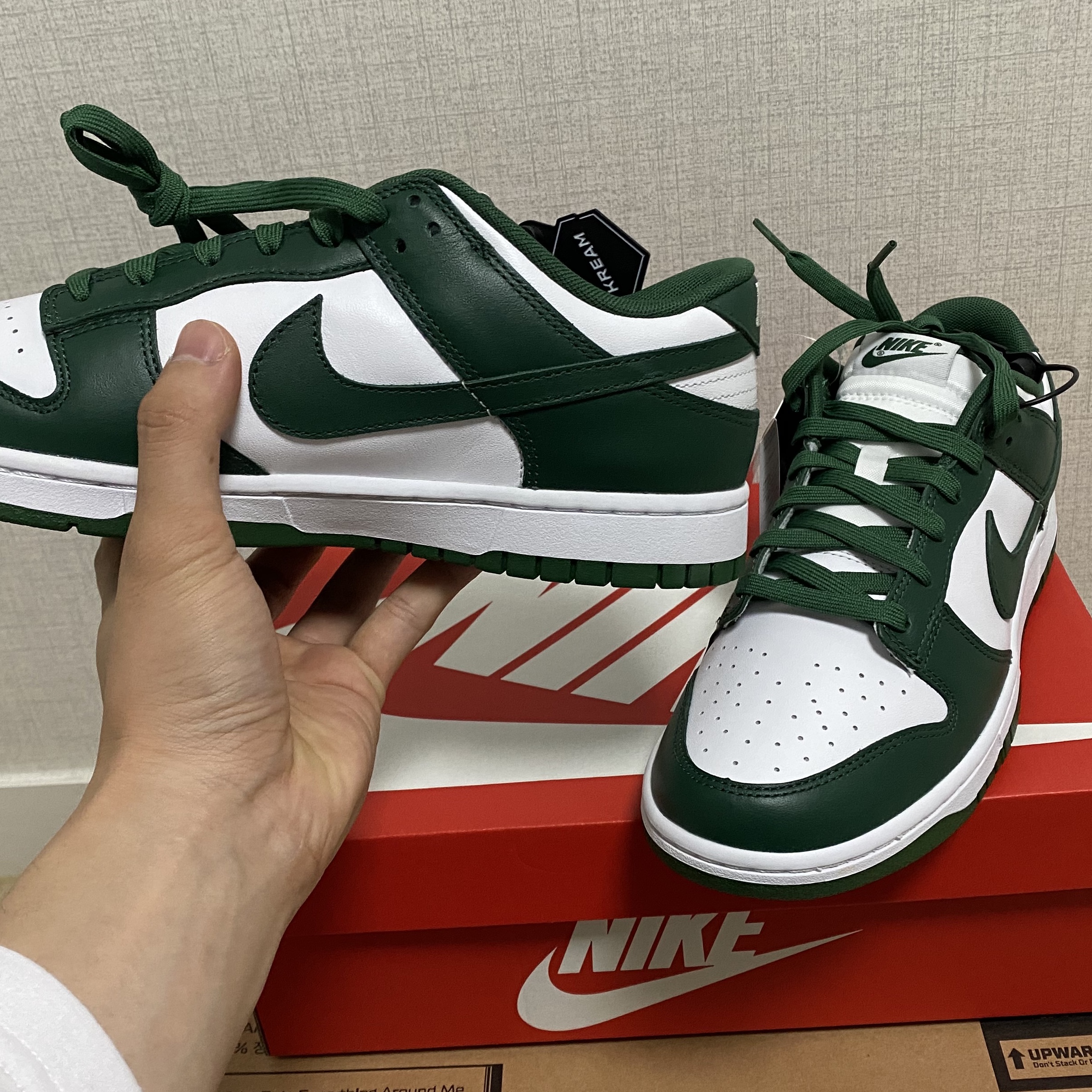 Nike Dunk Low Retro Varsity Green 착용 스타일 - 2
