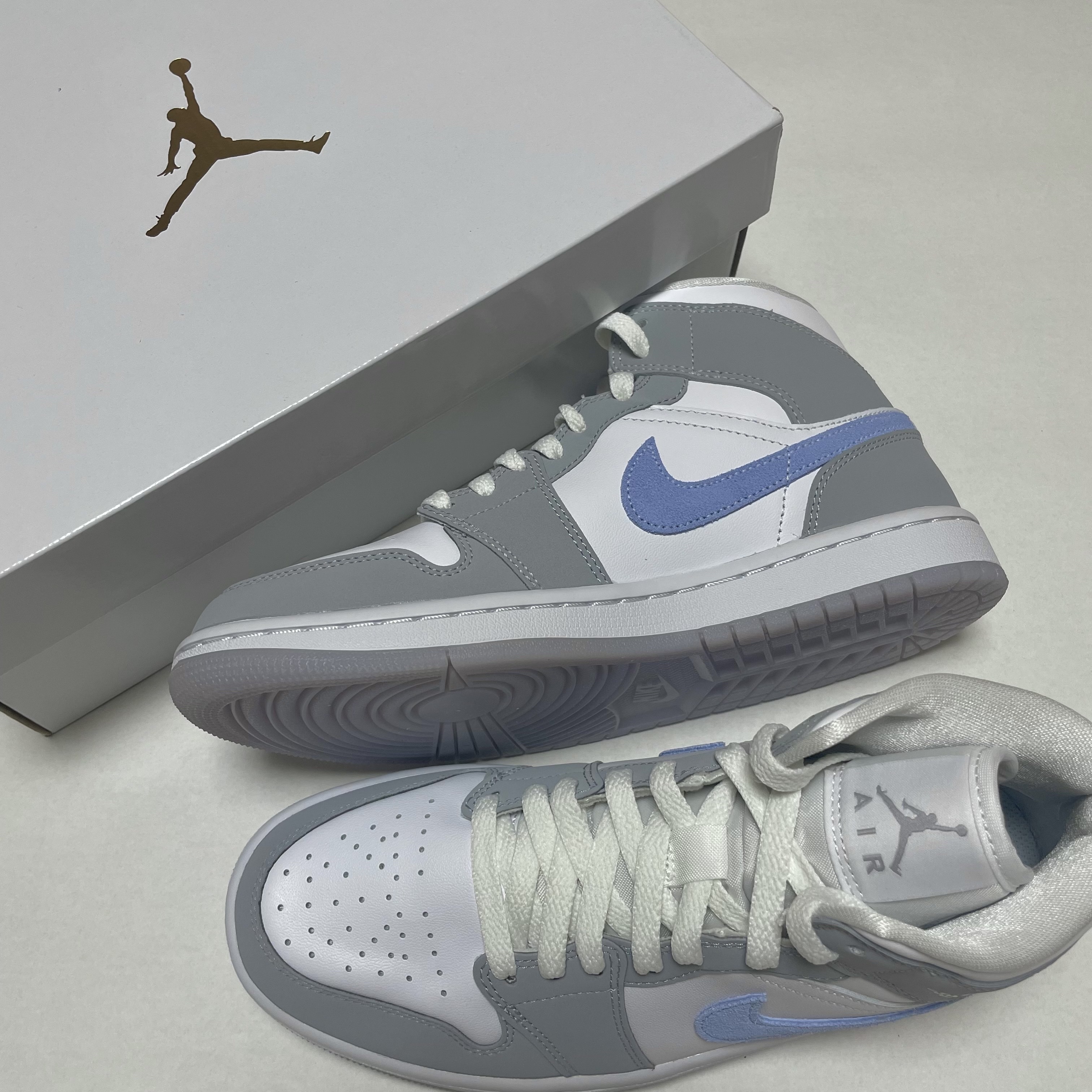 (W) Jordan 1 Mid Wolf Grey 착용 스타일
